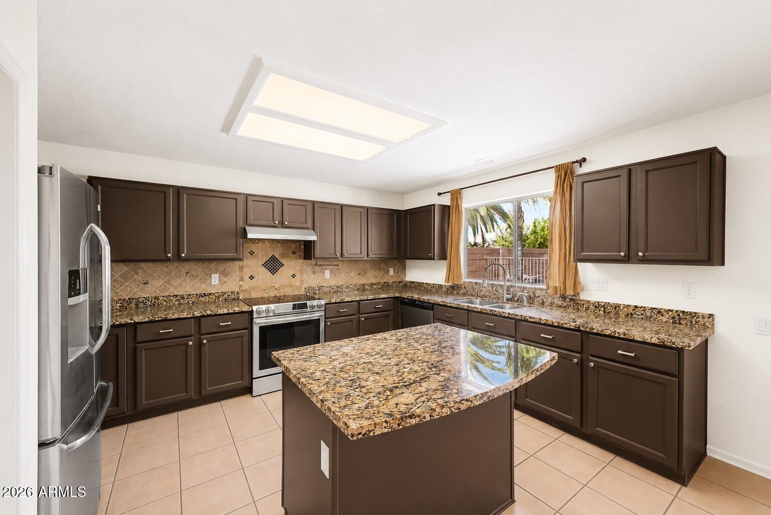 HORIZONS AT SCARLETT CANYON - Residential