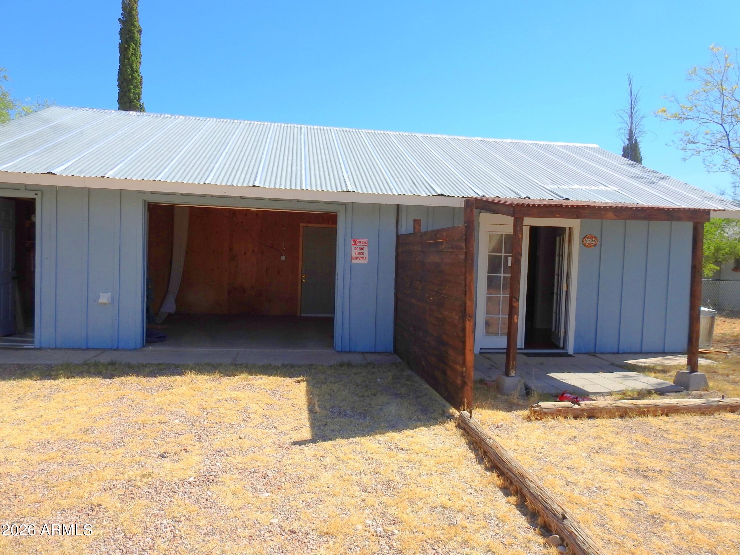 TOMBSTONE - Residential