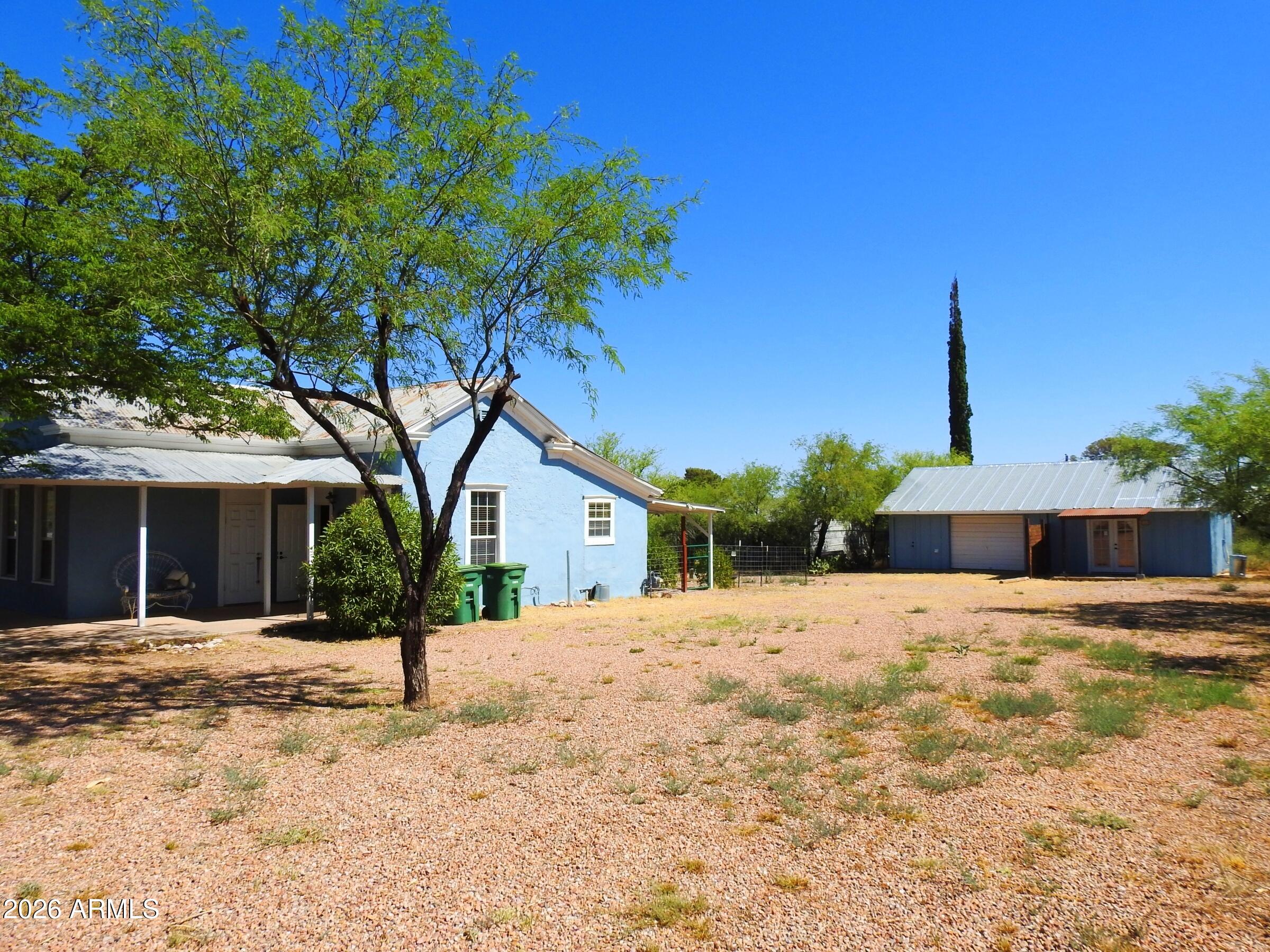TOMBSTONE - Residential