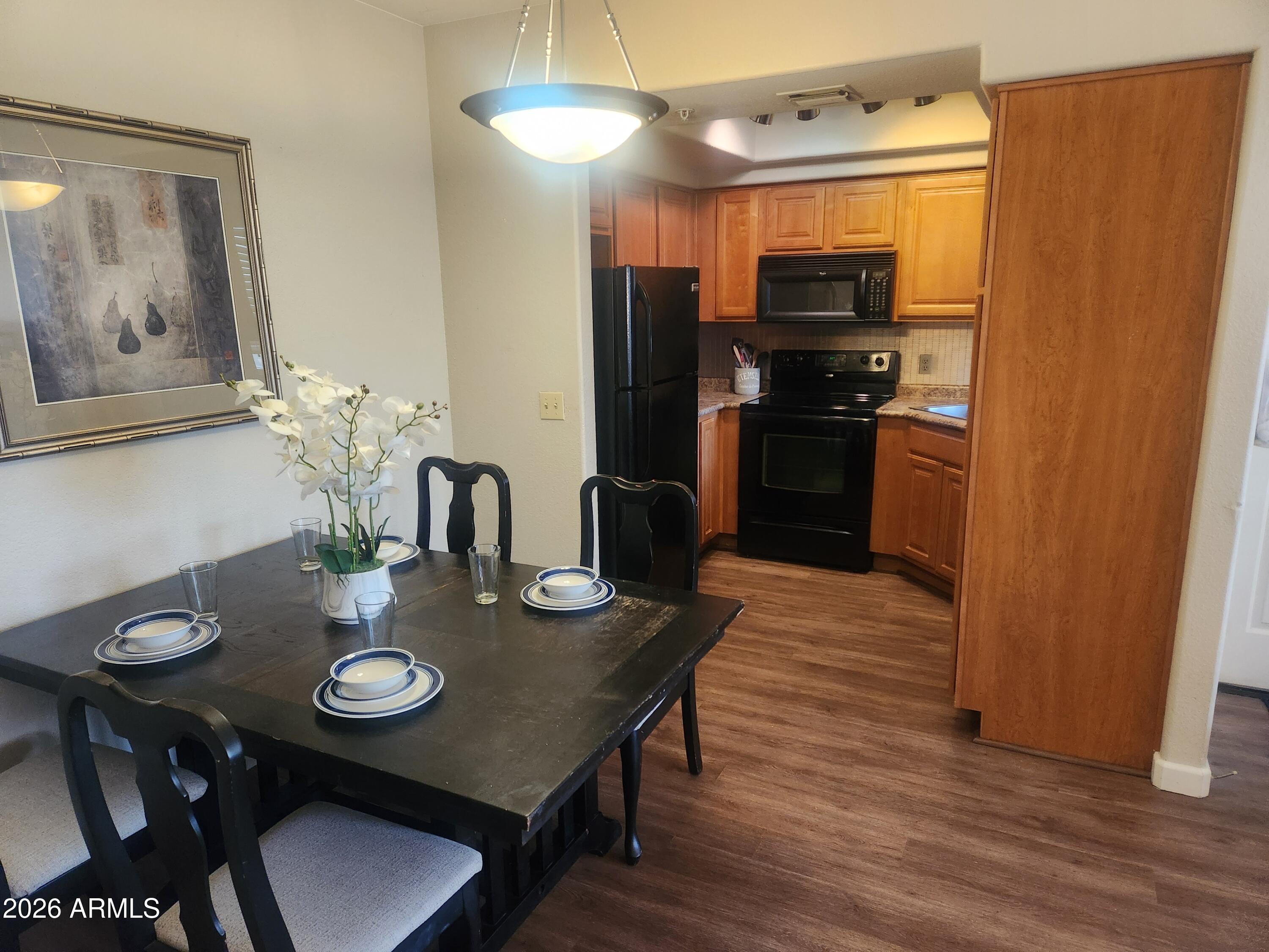 LAKESHORE AT ANDERSEN SPRINGS CONDOMINIUM - Residential