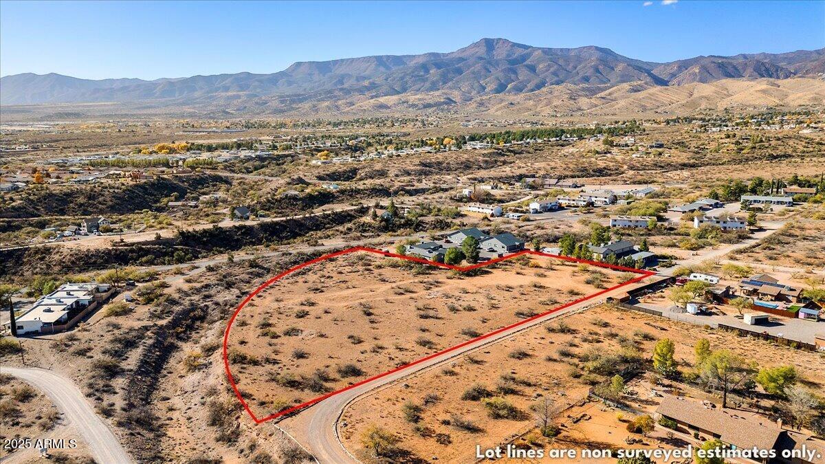 Under 5 acres - Land