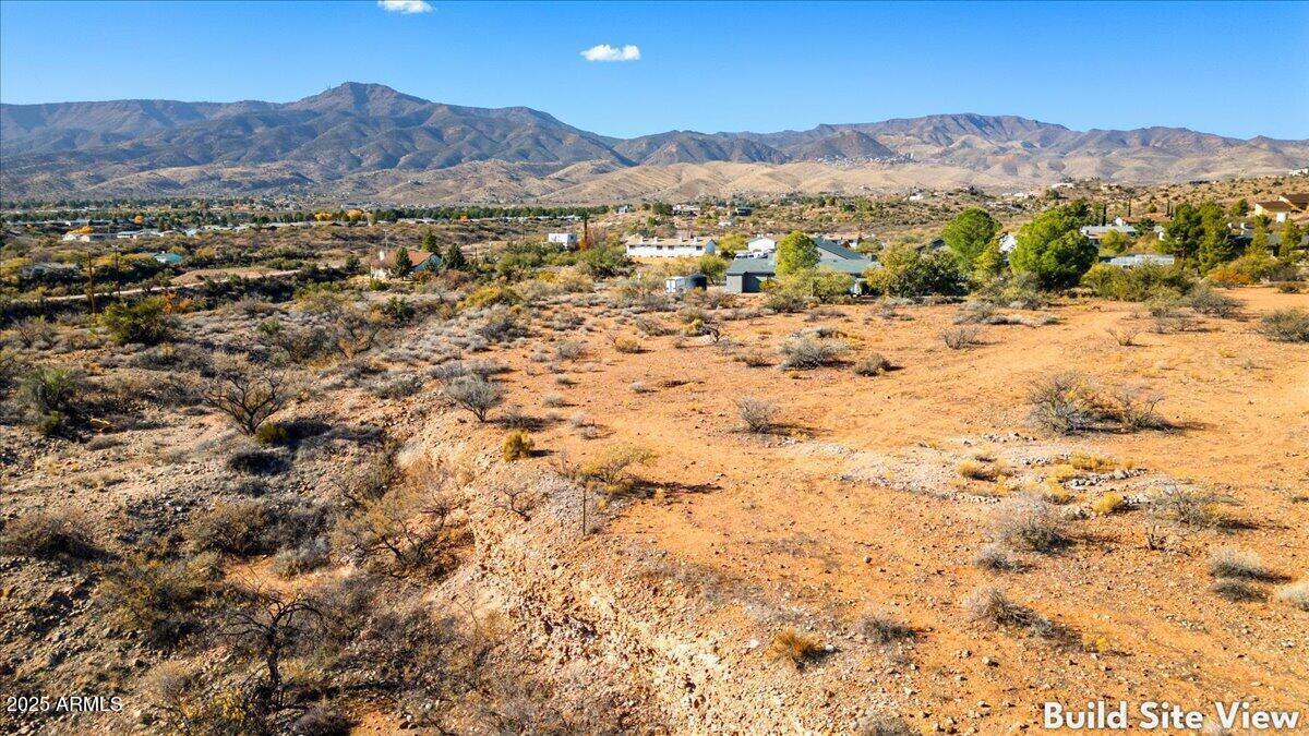 Under 5 acres - Land