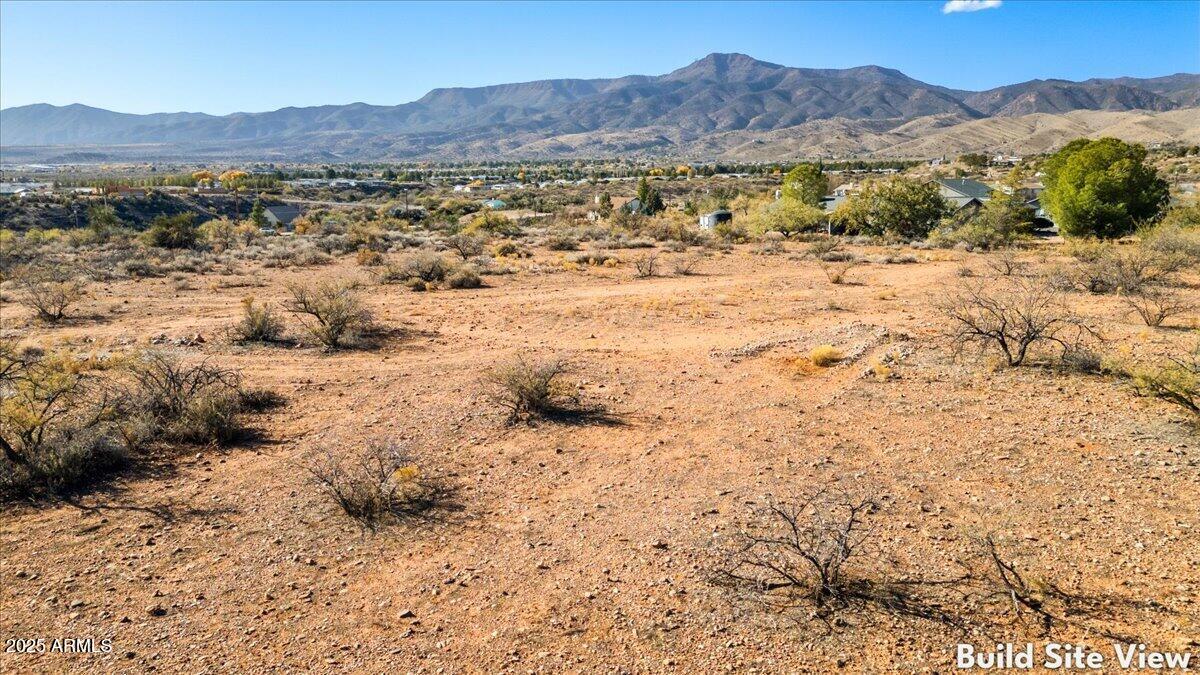 Under 5 acres - Land