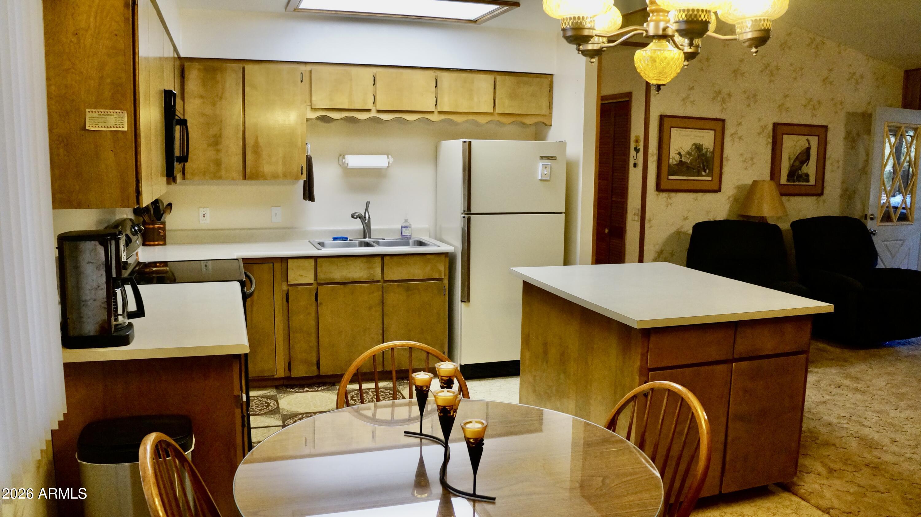 FOREST LAKES ESTATES 6 - Residential