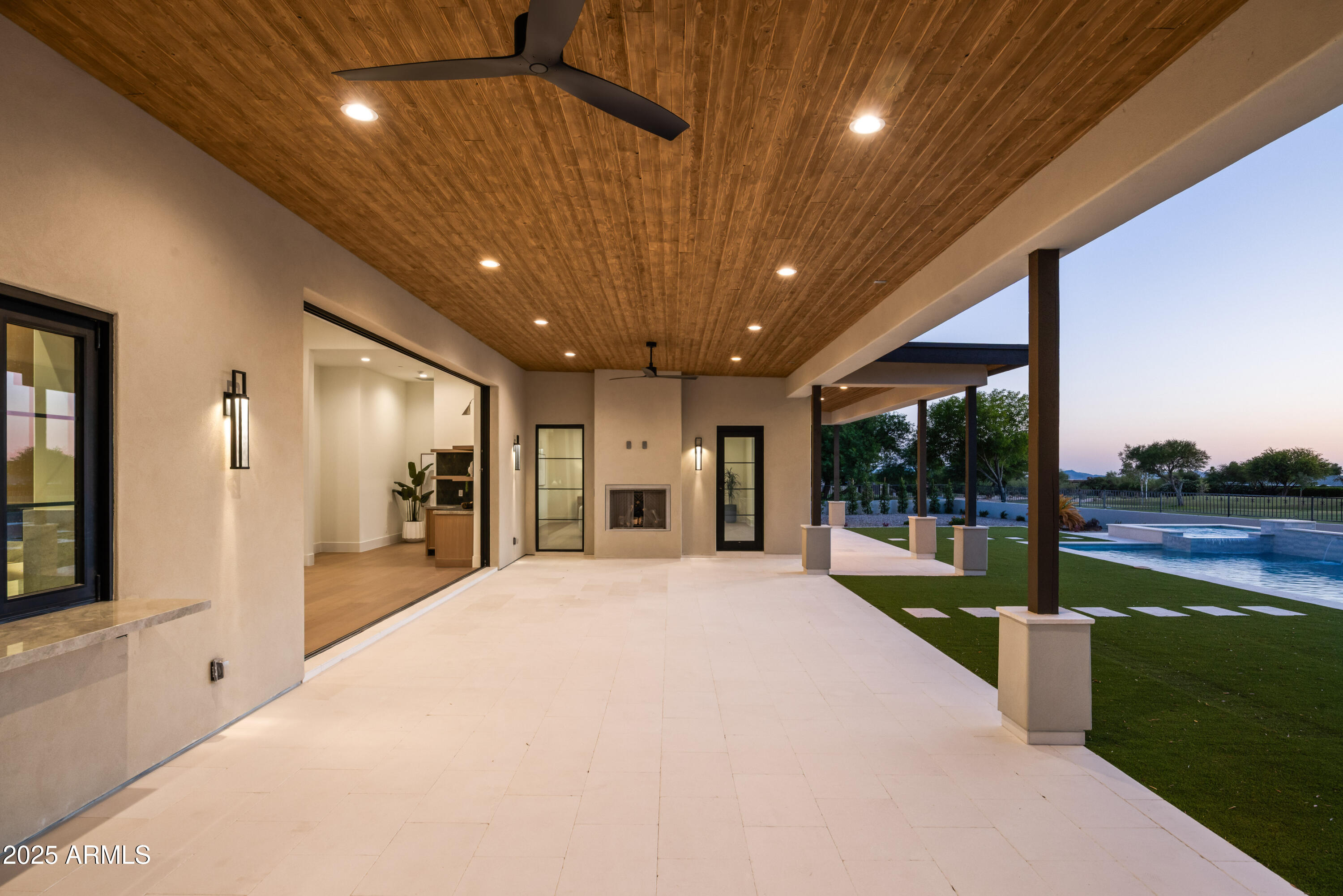 PINNACLE PEAK COUNTRY CLUB UNIT 7 REPLAT - Residential