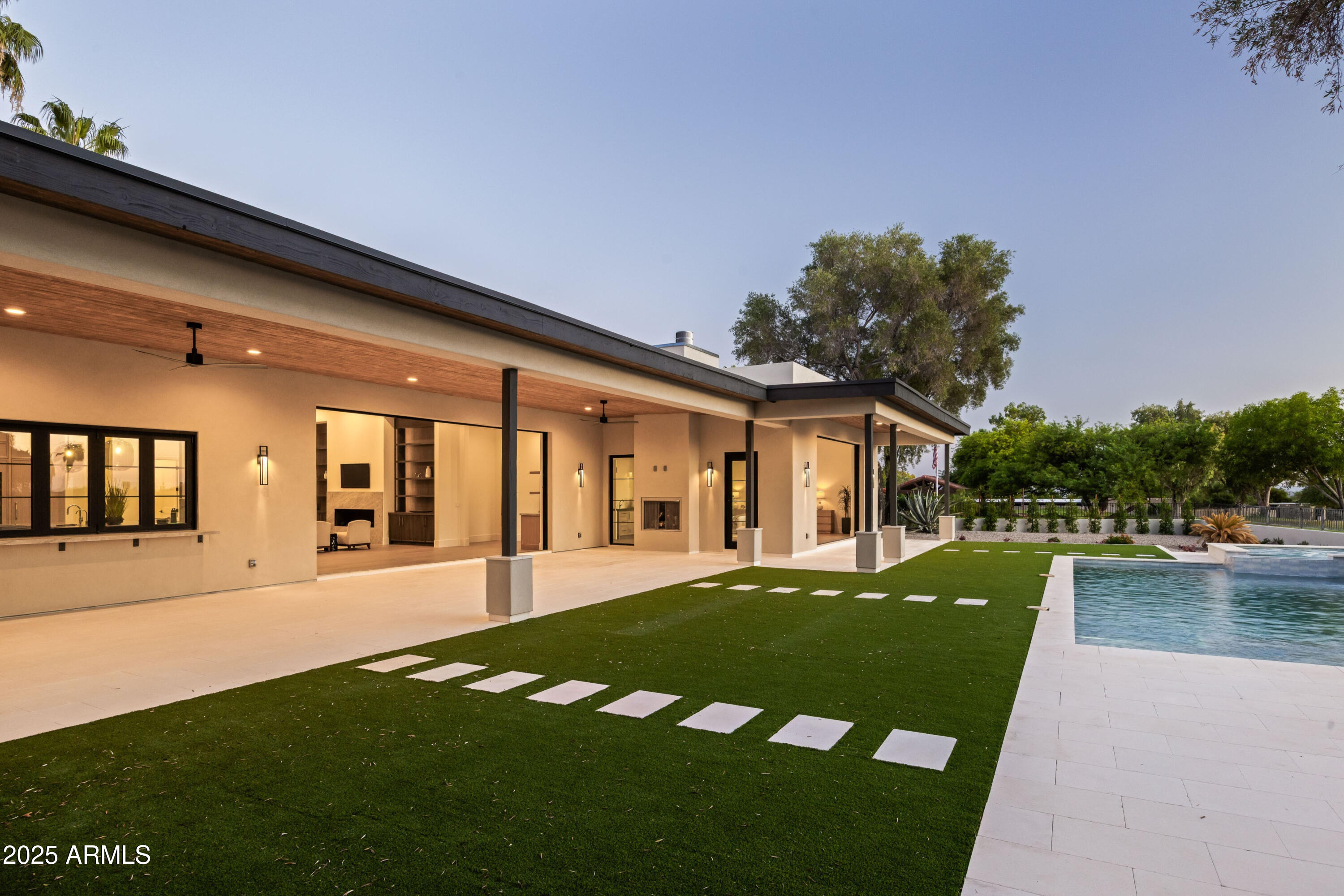 PINNACLE PEAK COUNTRY CLUB UNIT 7 REPLAT - Residential