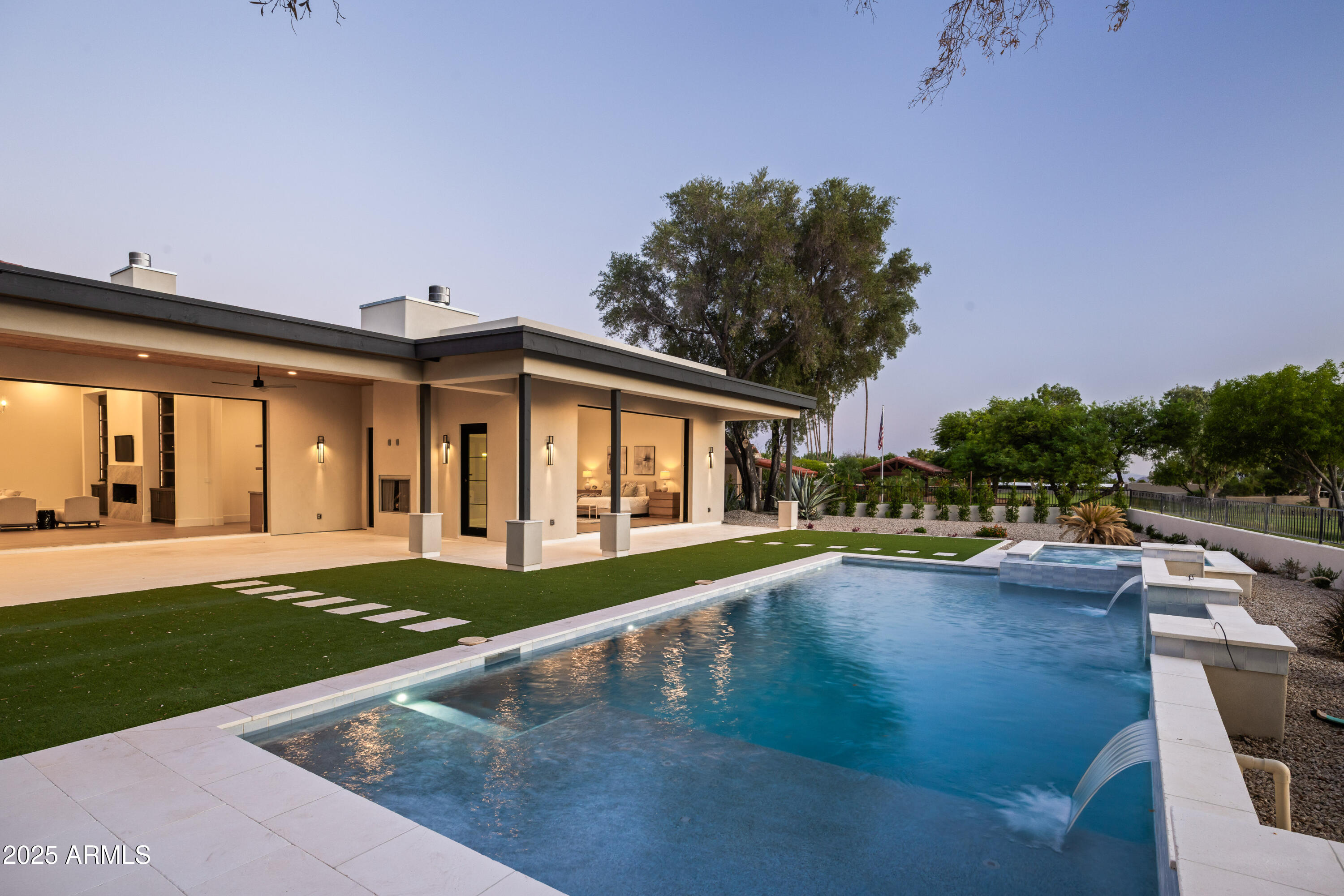 PINNACLE PEAK COUNTRY CLUB UNIT 7 REPLAT - Residential