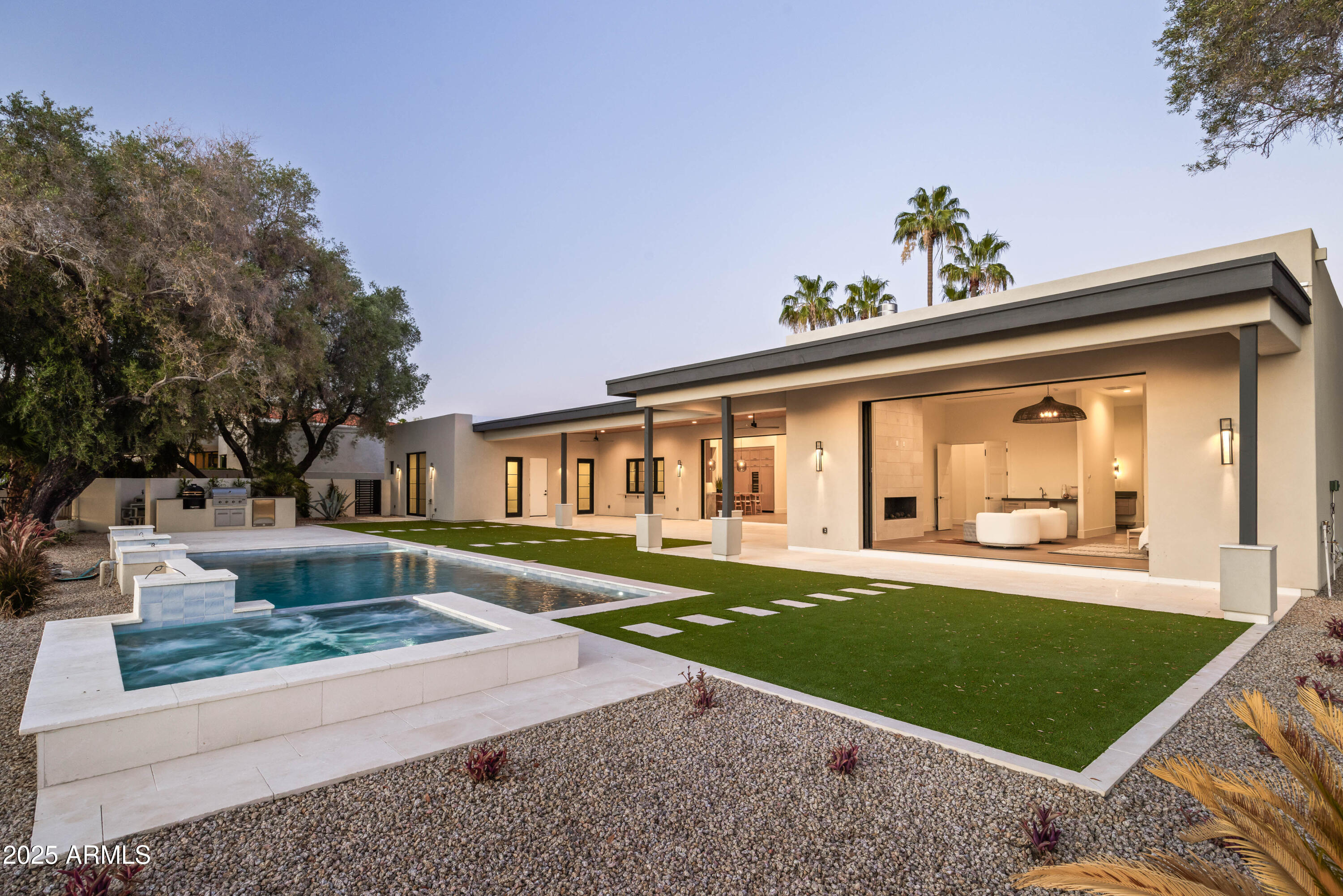 PINNACLE PEAK COUNTRY CLUB UNIT 7 REPLAT - Residential
