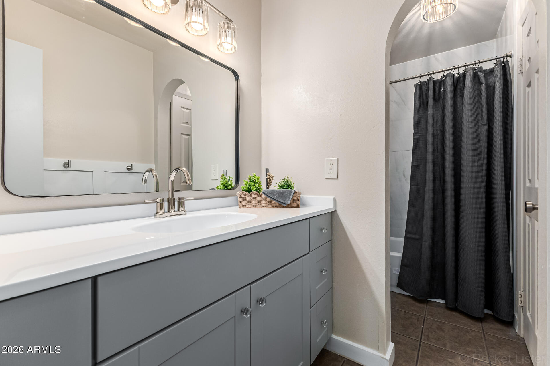 HALLCRAFT VILLAS WEST 8 - Residential