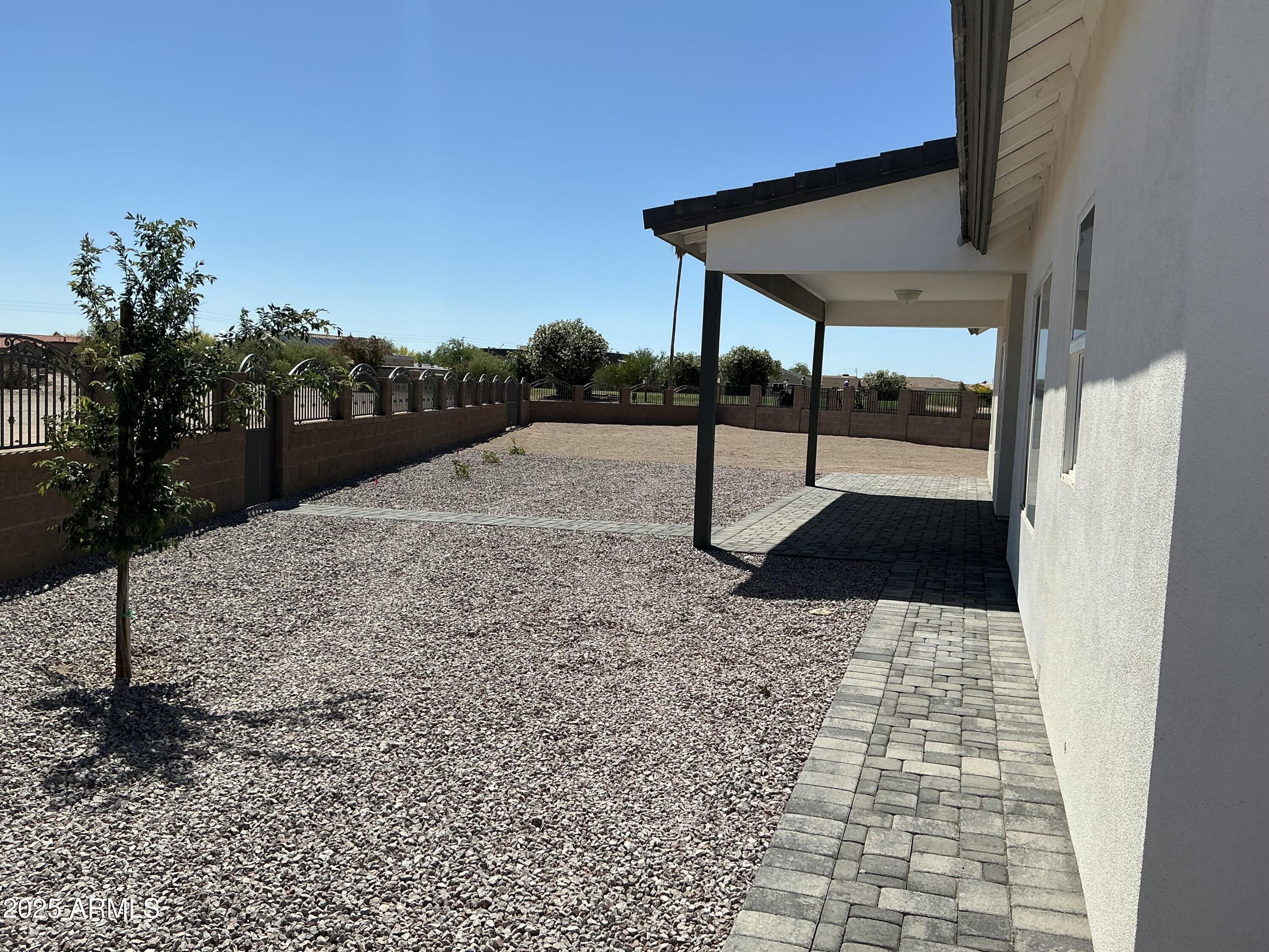 ARIZONA CITY UNIT THREE - Residential