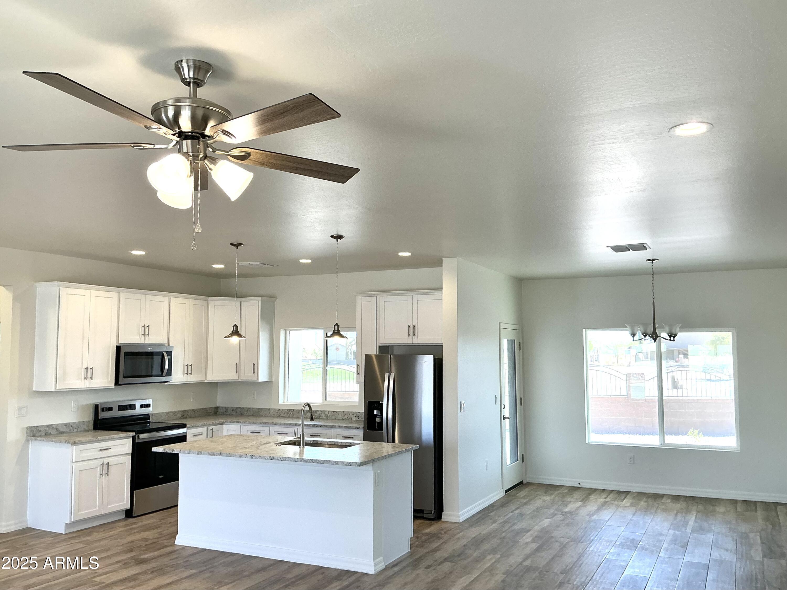ARIZONA CITY UNIT THREE - Residential