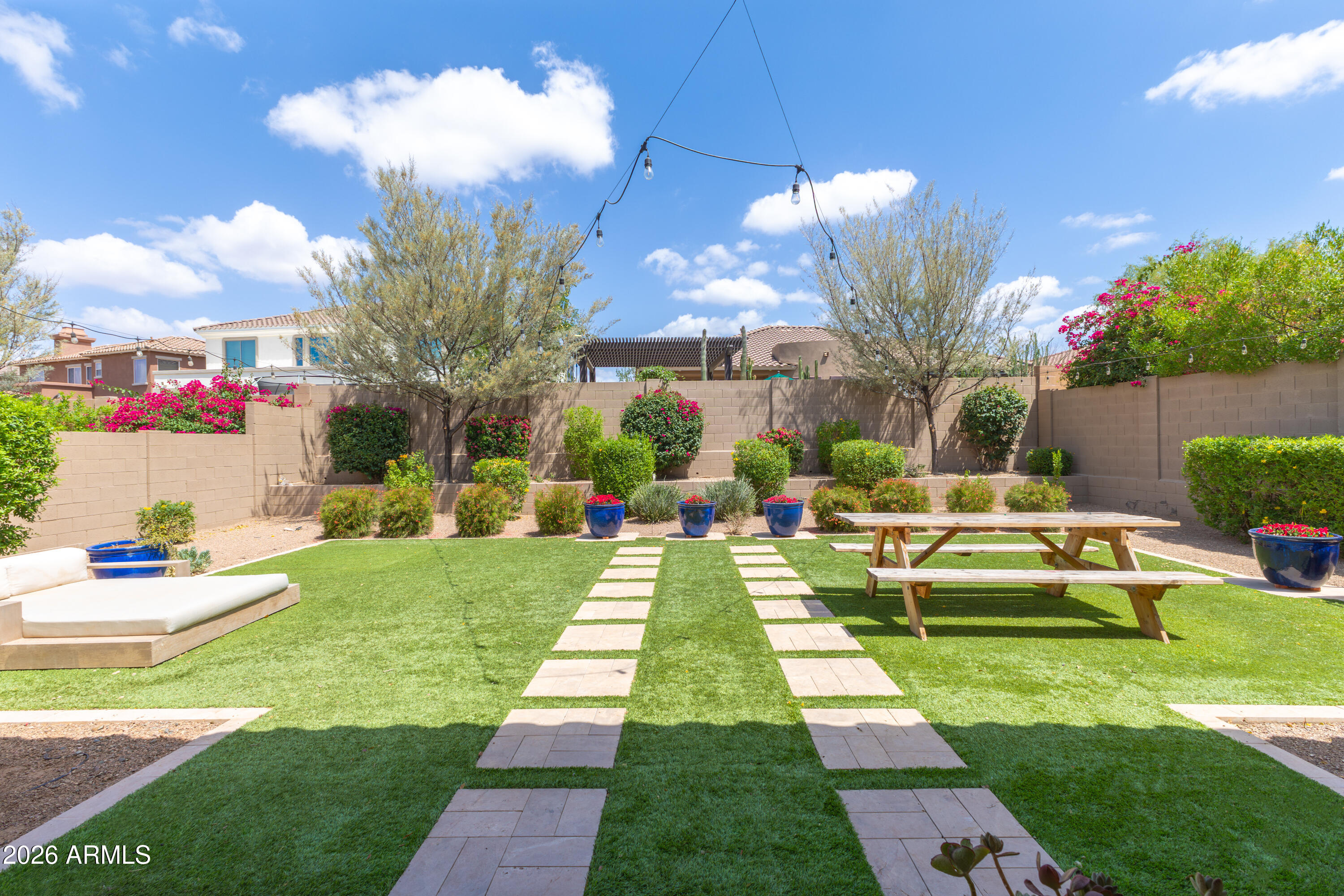 MONTE VISTA - Residential
