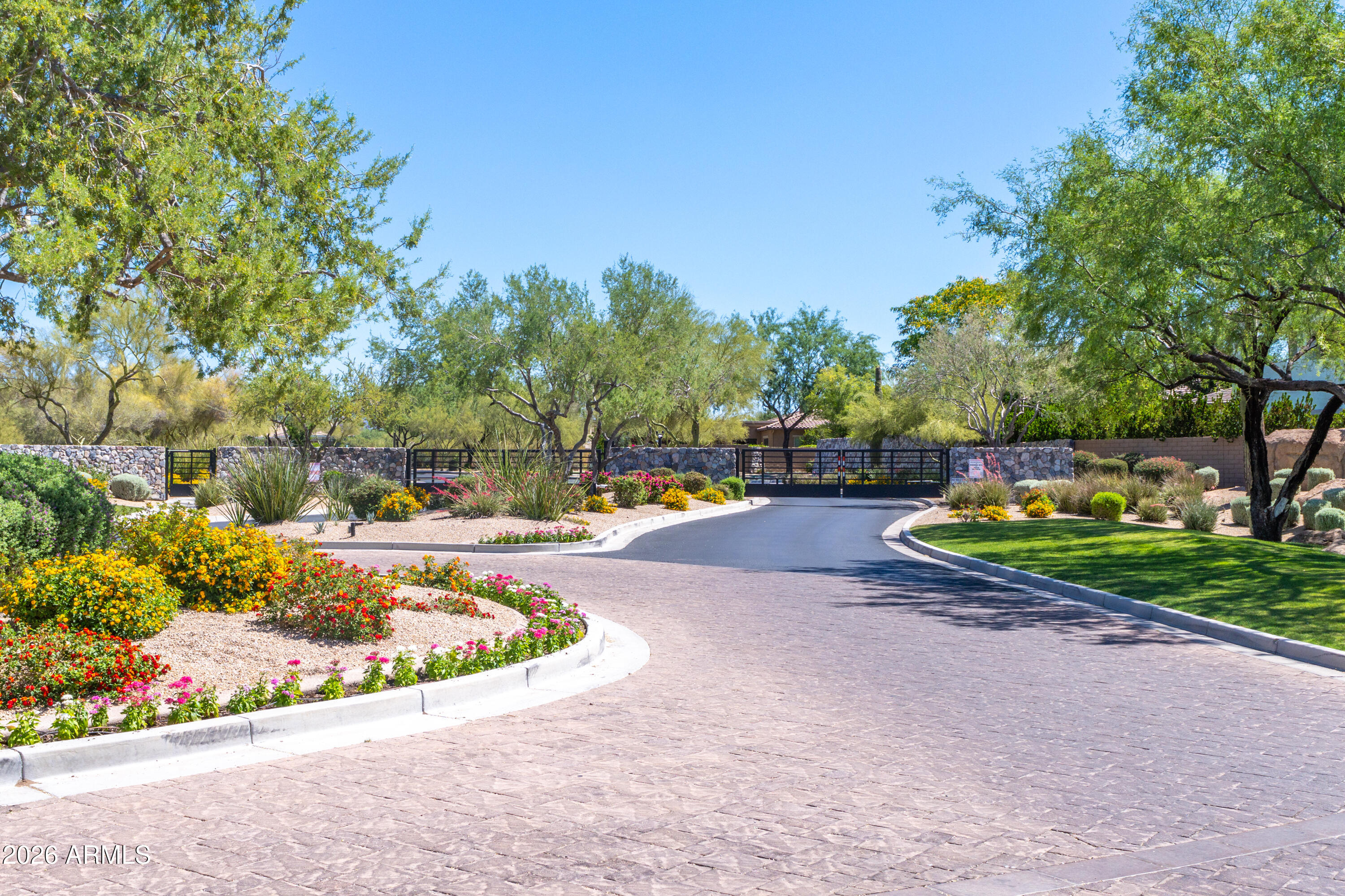MONTE VISTA - Residential