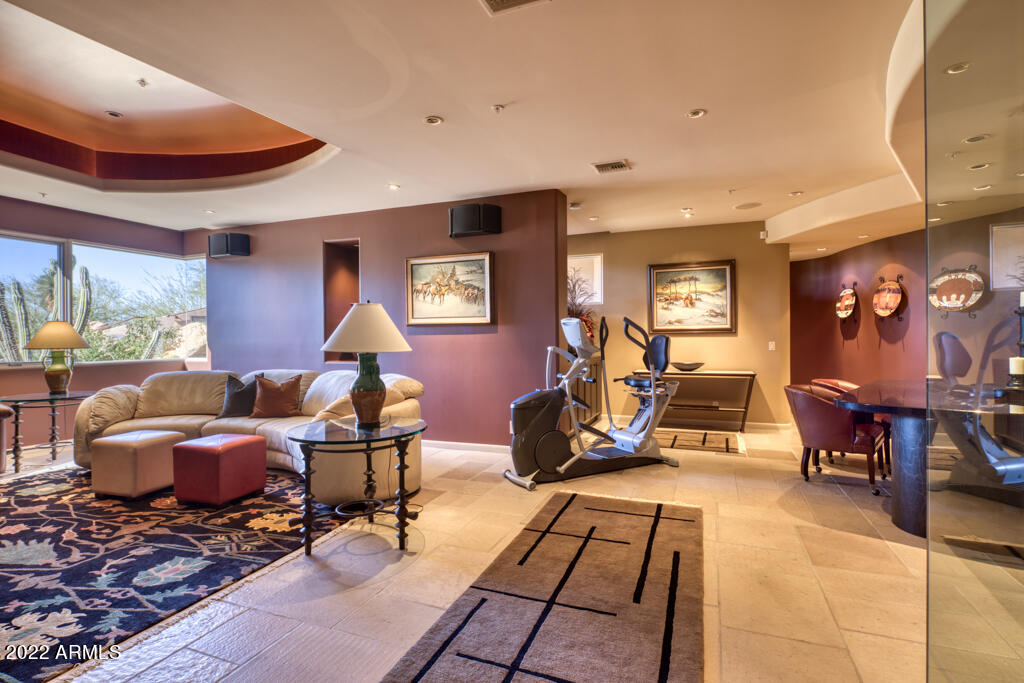 ESTANCIA - Residential