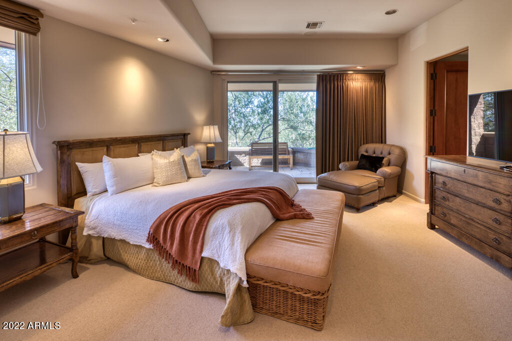 ESTANCIA - Residential