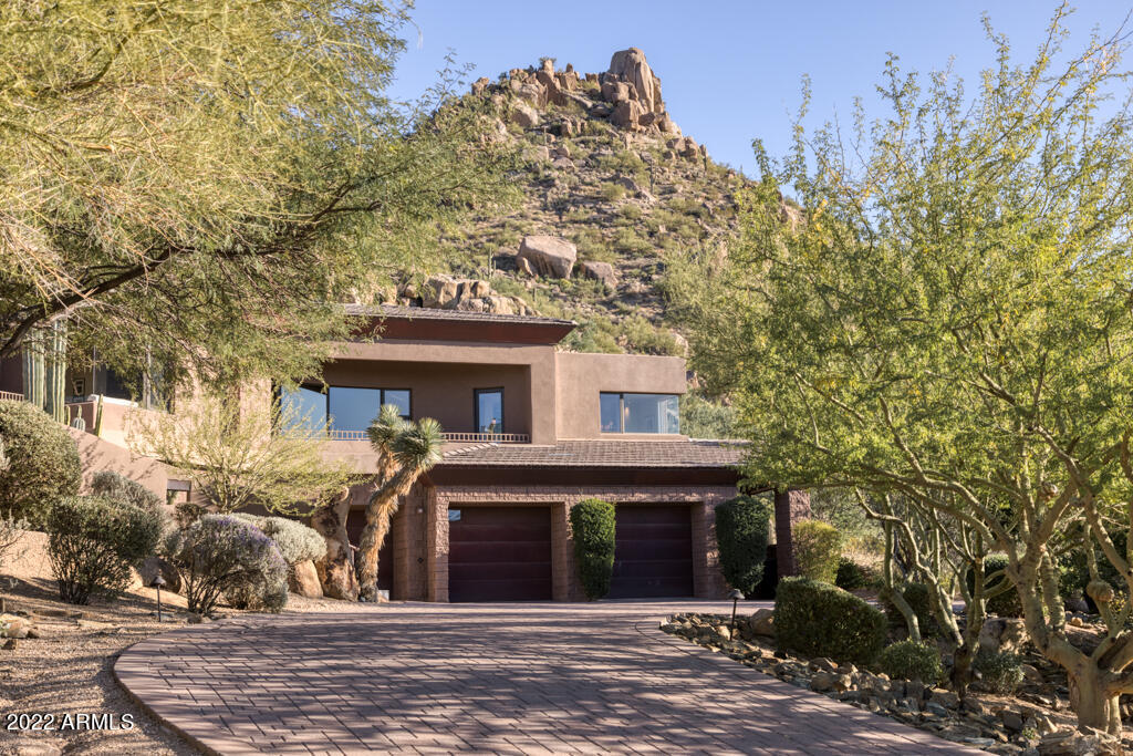 ESTANCIA - Residential