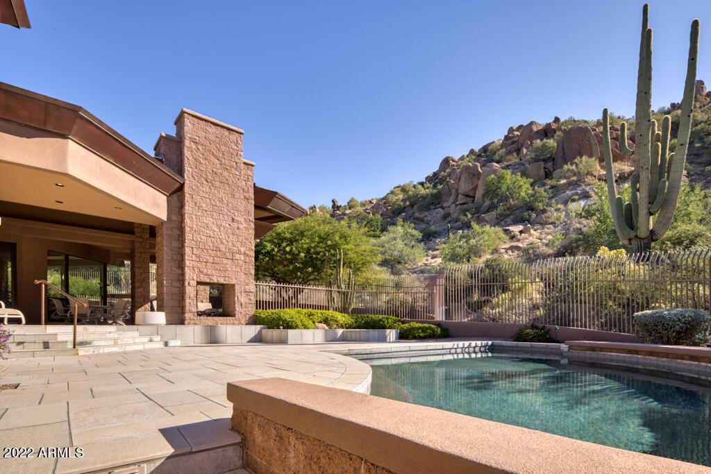 ESTANCIA - Residential