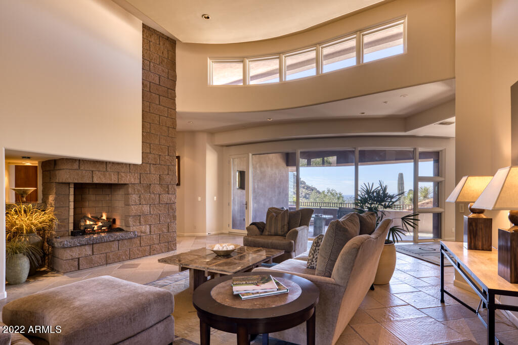 ESTANCIA - Residential