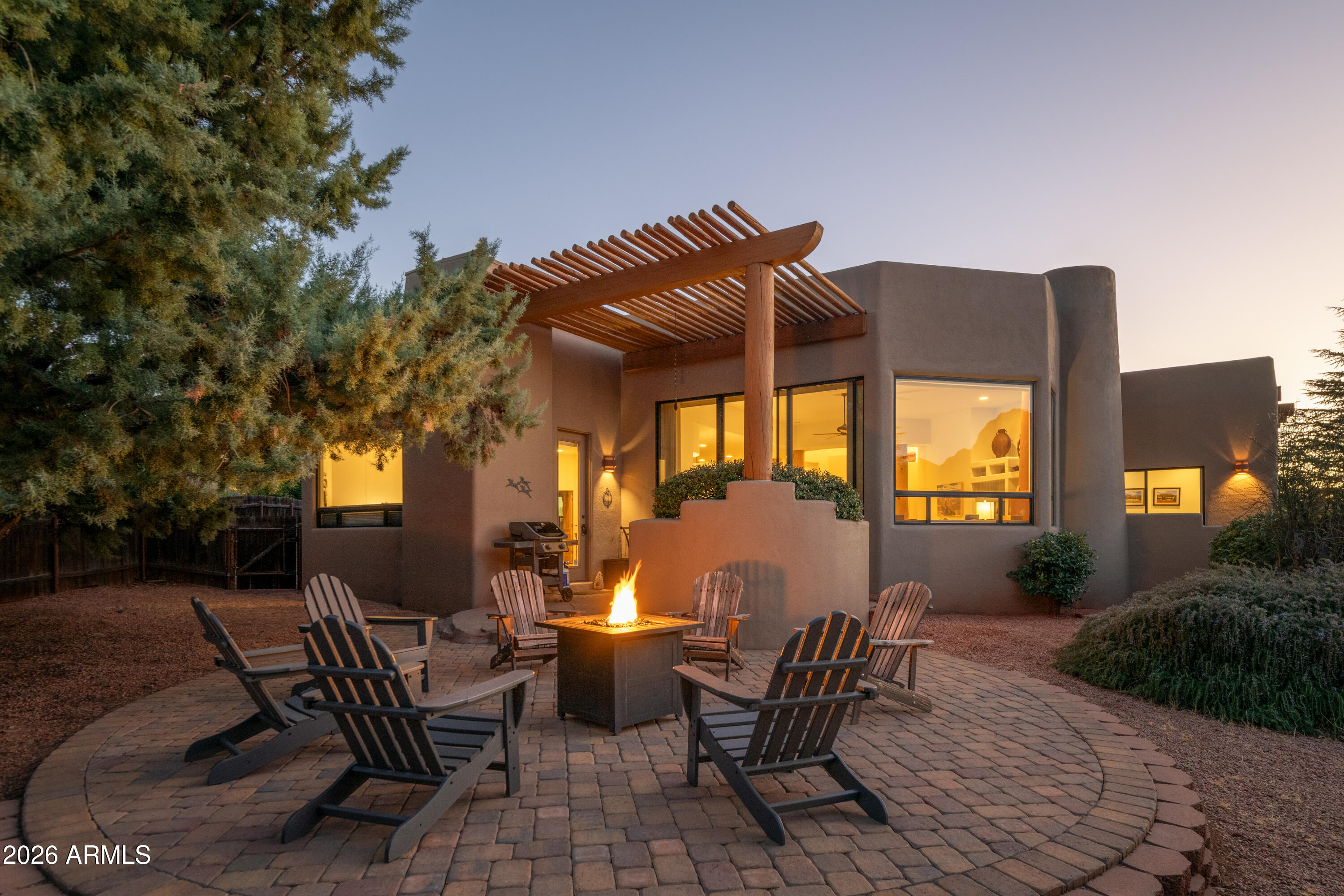 SADDLEROCK HOMES - Residential