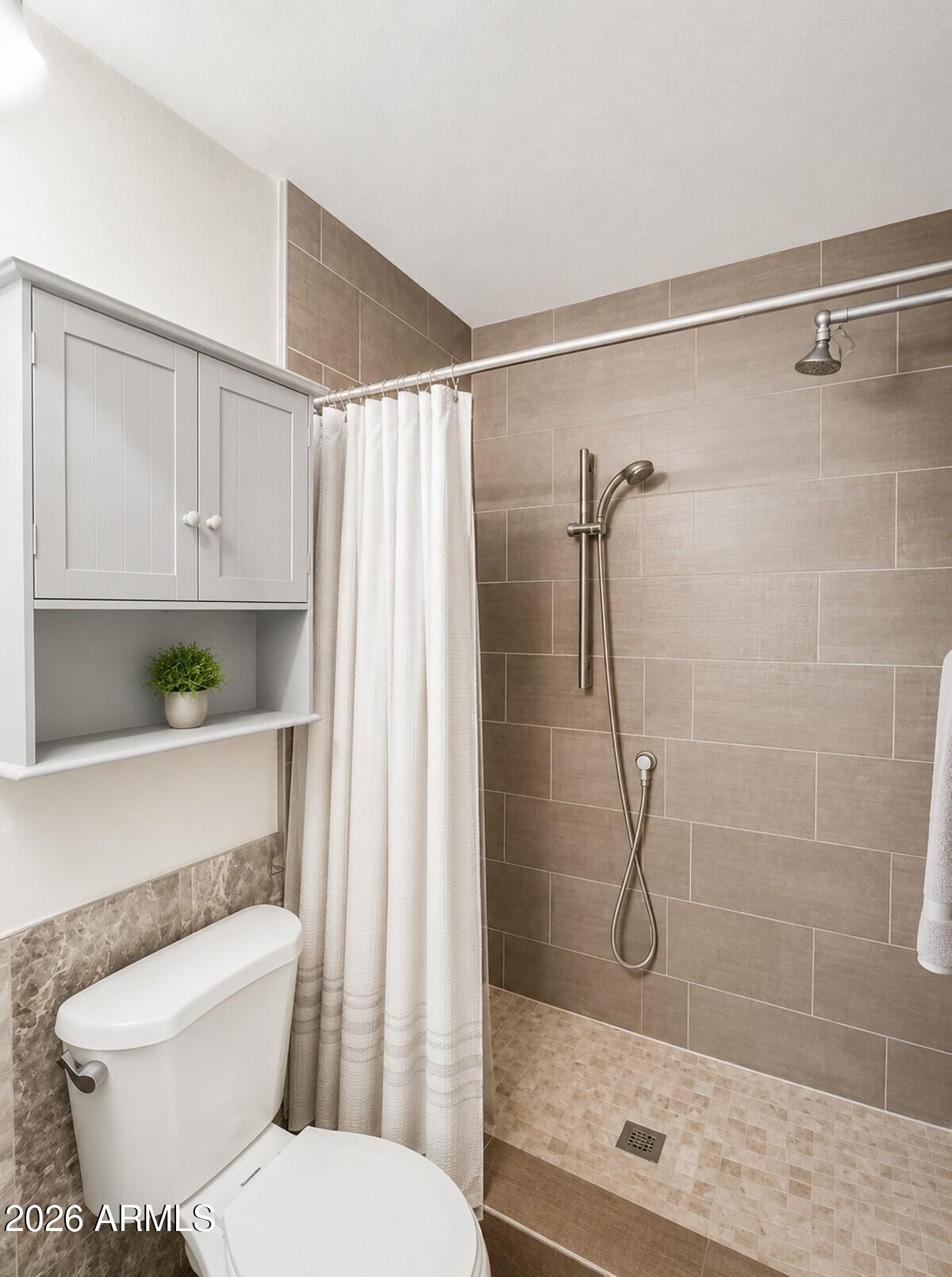 PARKWOOD ESTATES UNIT 1 - Residential