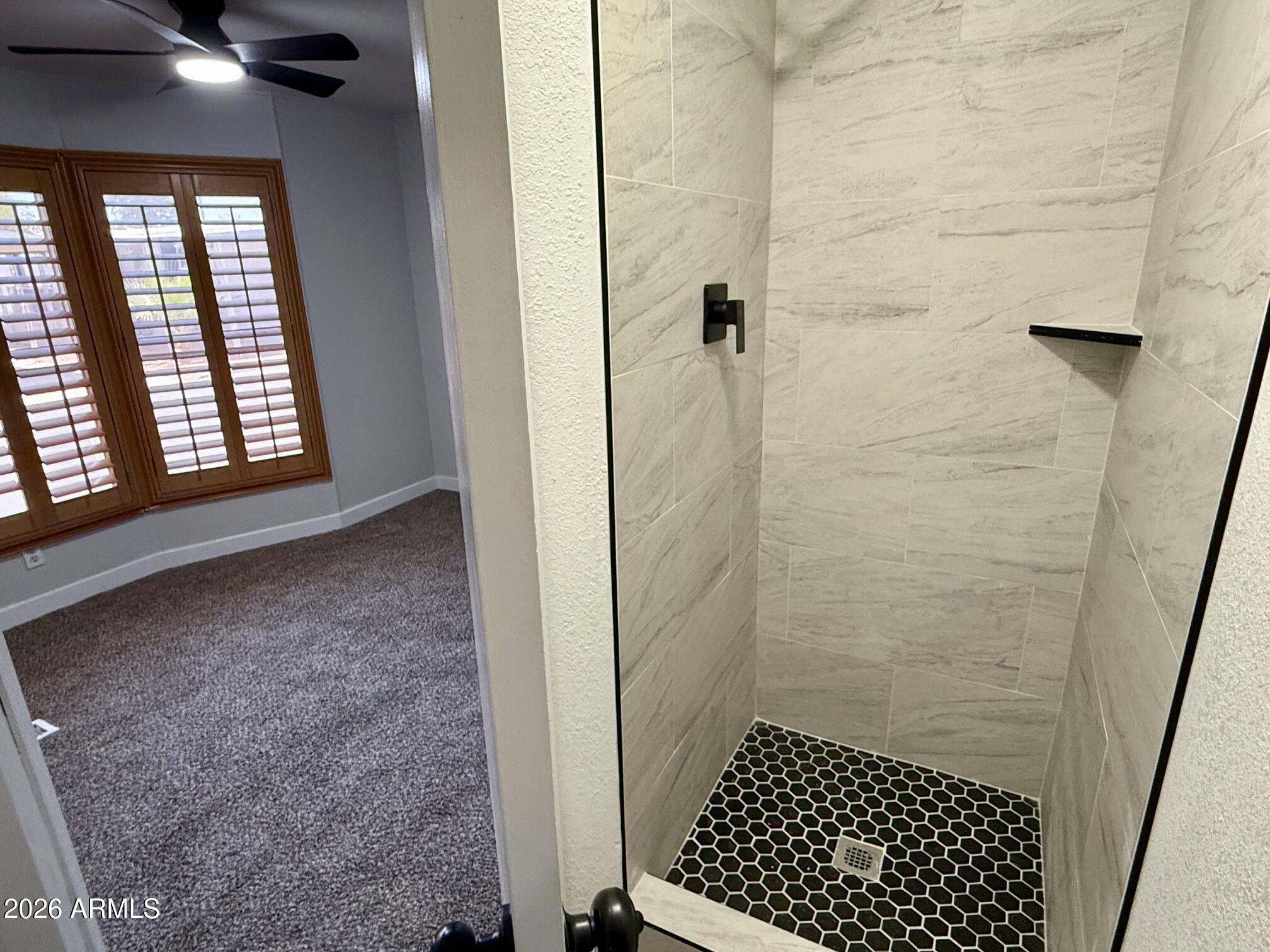 Paradise Groves Manufactured Home Park - Residential