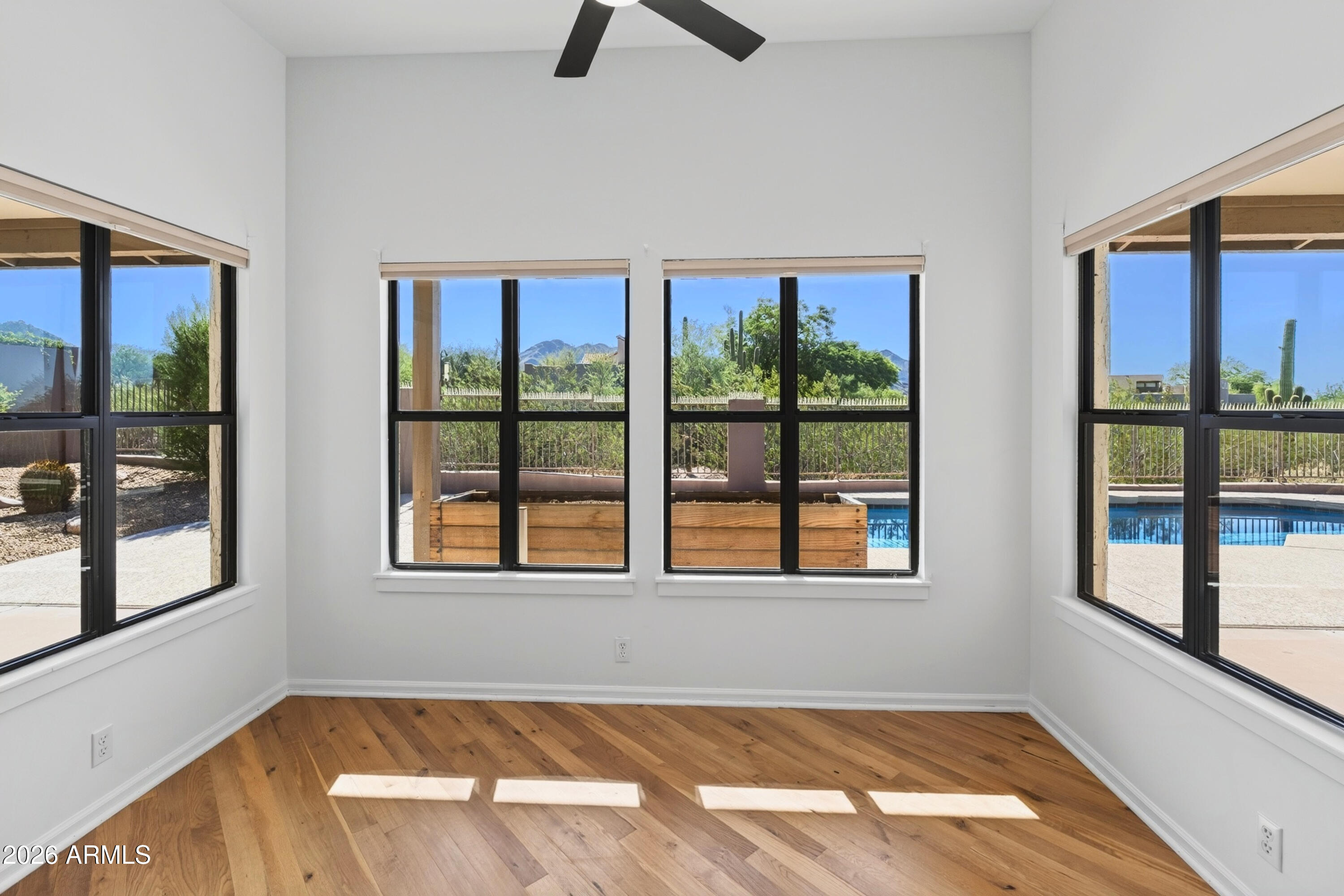 PINNACLE PEAK VISTAS 4 - Residential