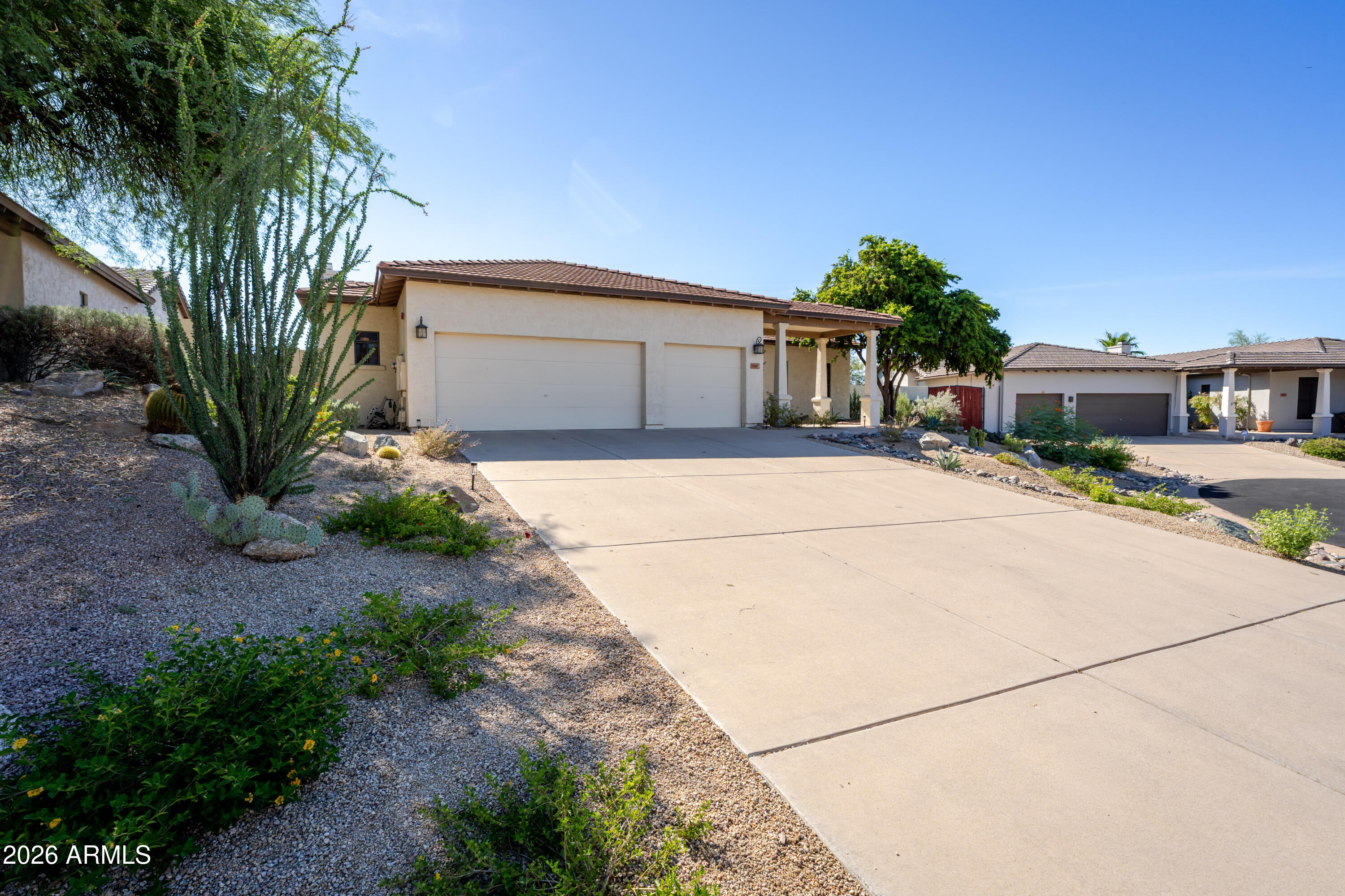 PINNACLE PEAK VISTAS 4 - Residential