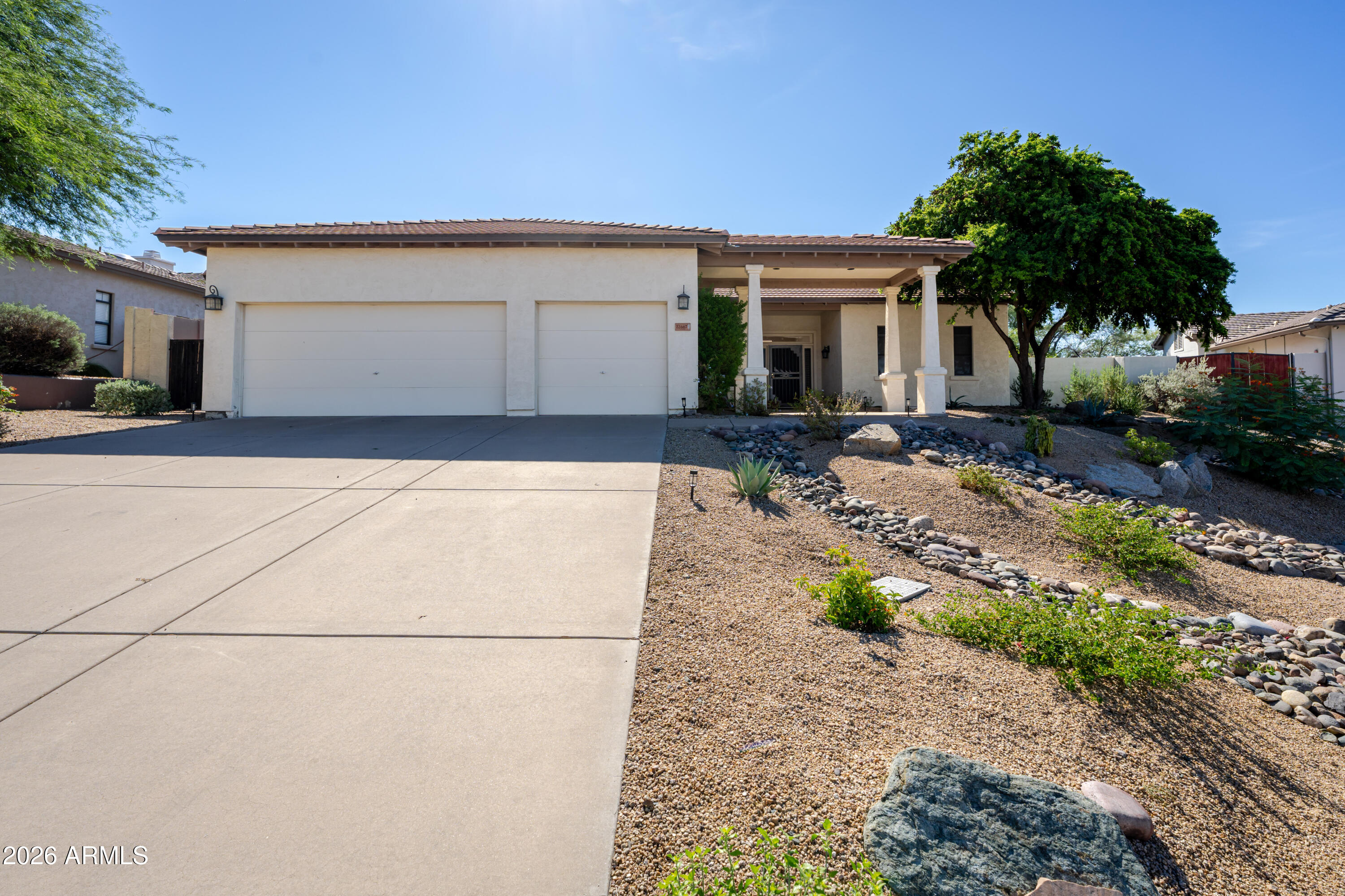 PINNACLE PEAK VISTAS 4 - Residential