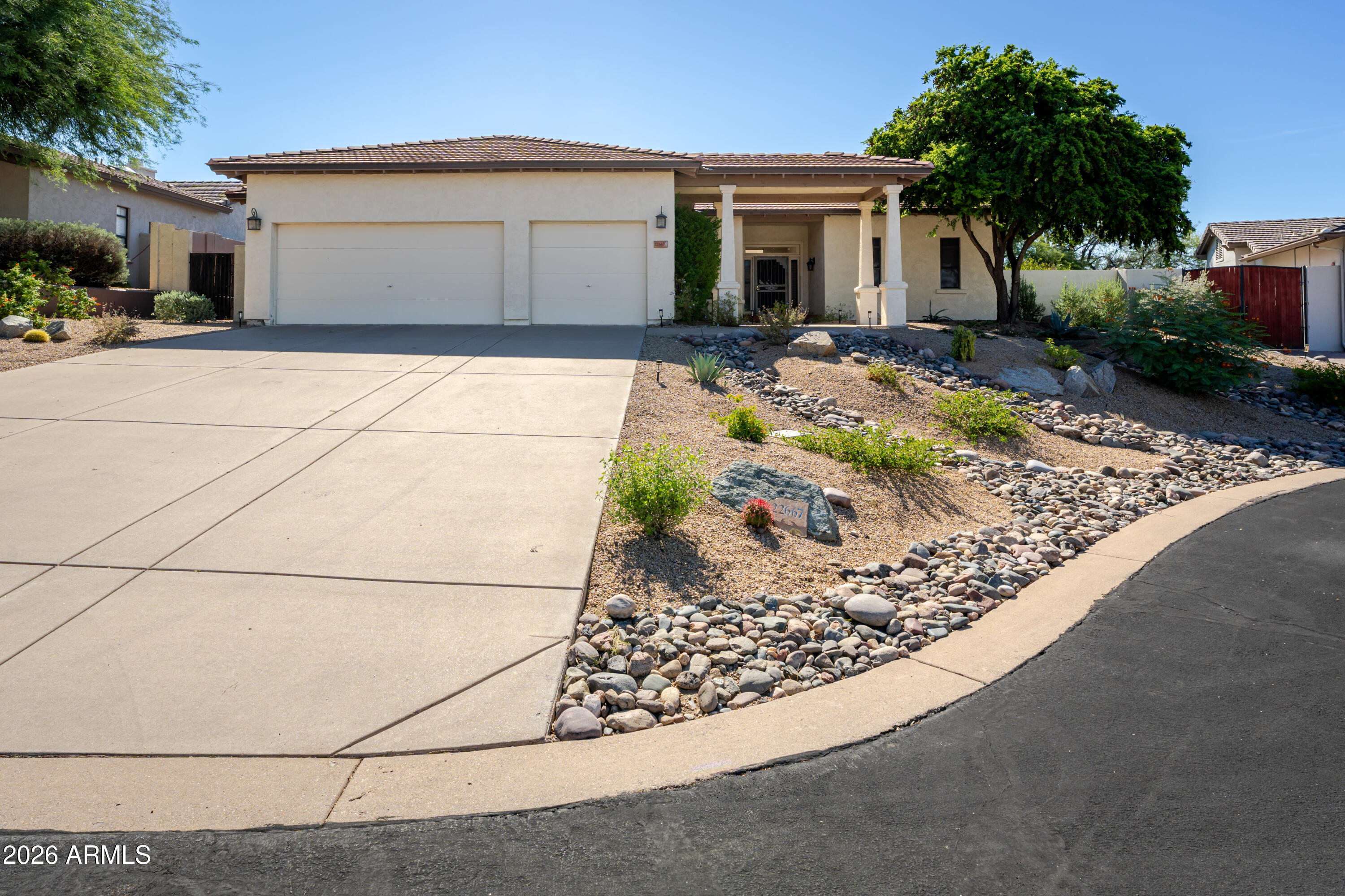 PINNACLE PEAK VISTAS 4 - Residential