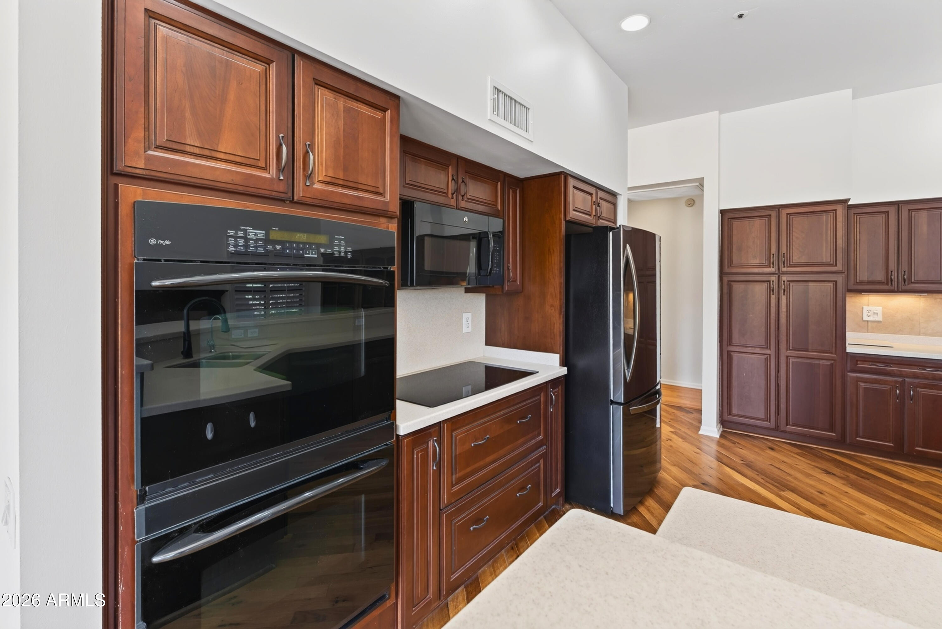 PINNACLE PEAK VISTAS 4 - Residential