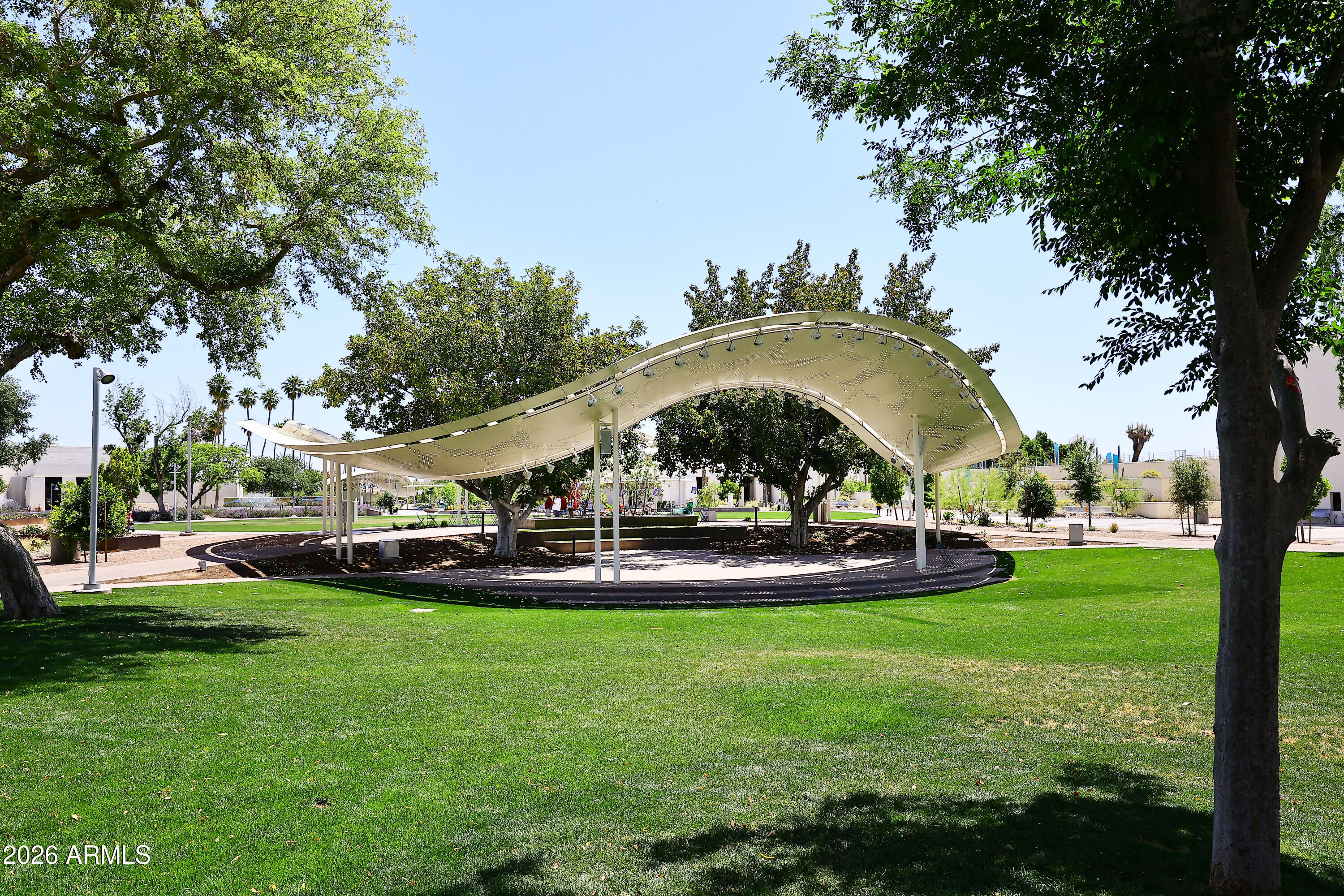 SCOTTSDALE HOUSE - Residential