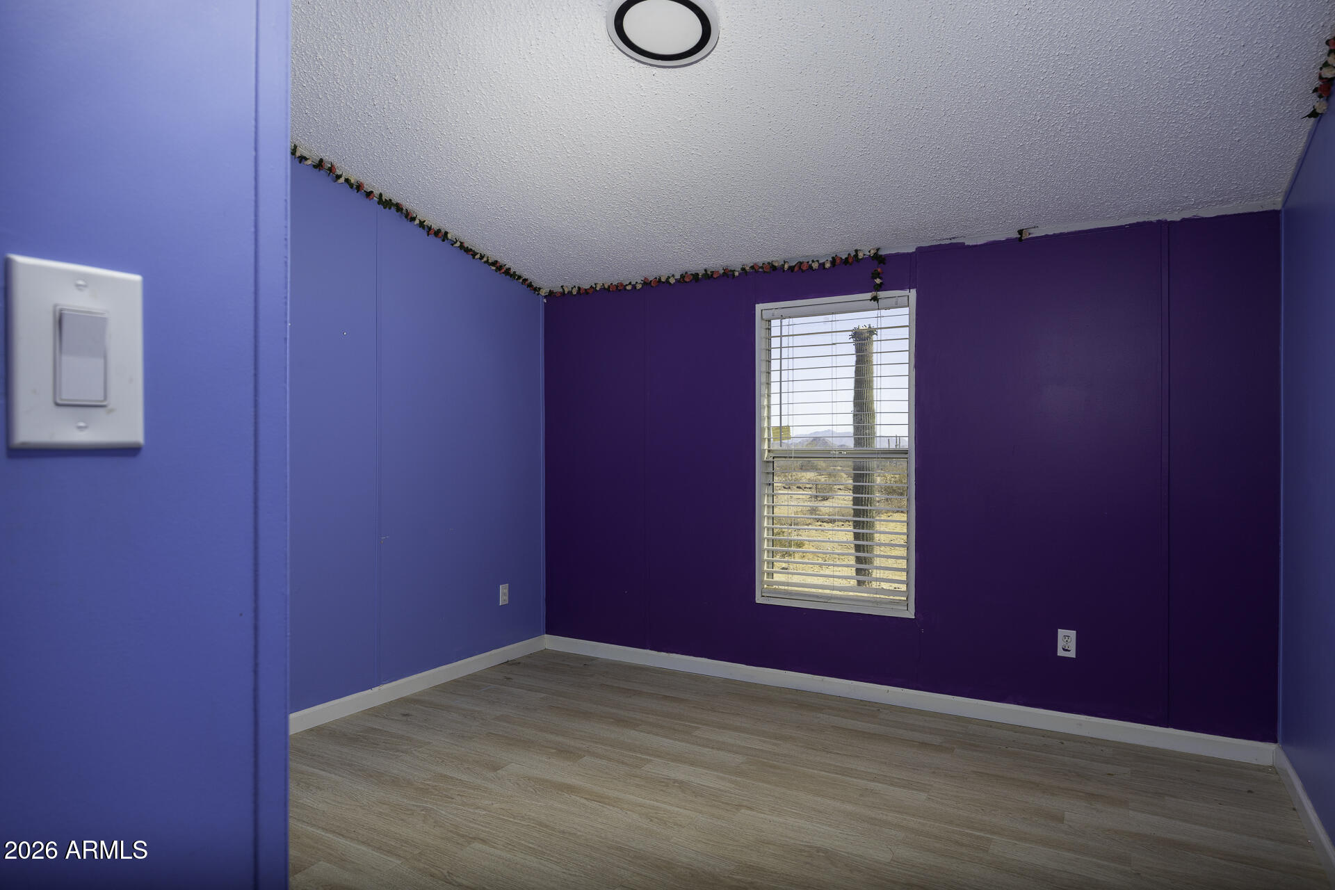 HIDDEN VALLEY HILLS 9-023 - Residential
