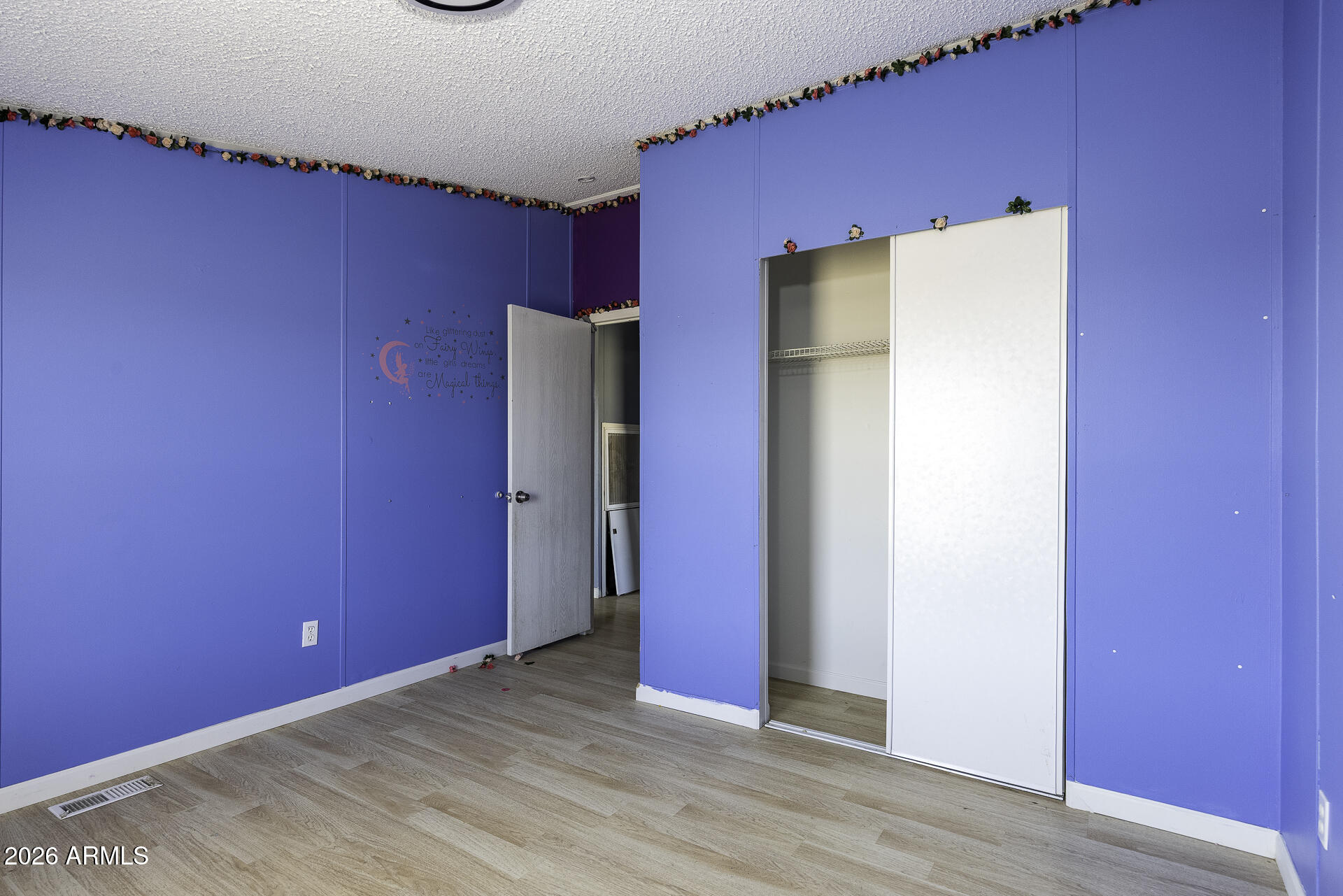 HIDDEN VALLEY HILLS 9-023 - Residential