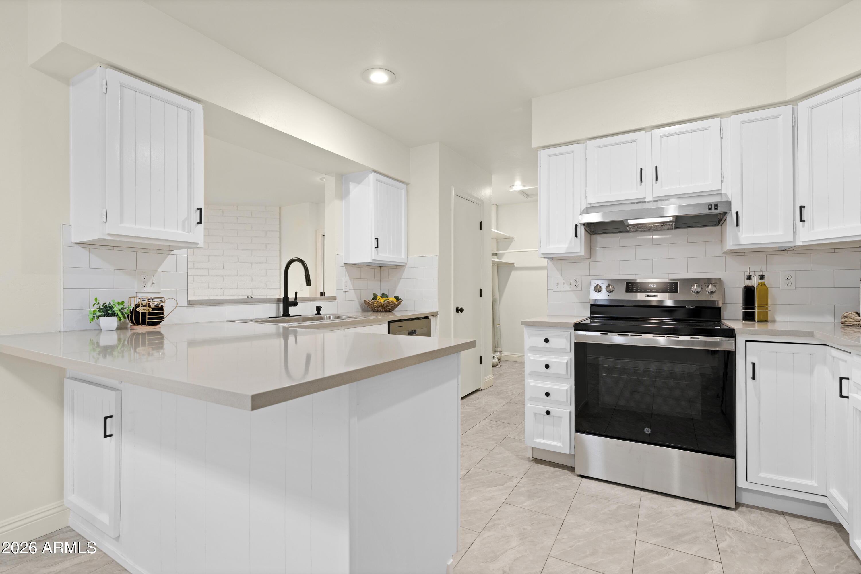 DESERT FOOTHILLS ESTATES 3 - Residential