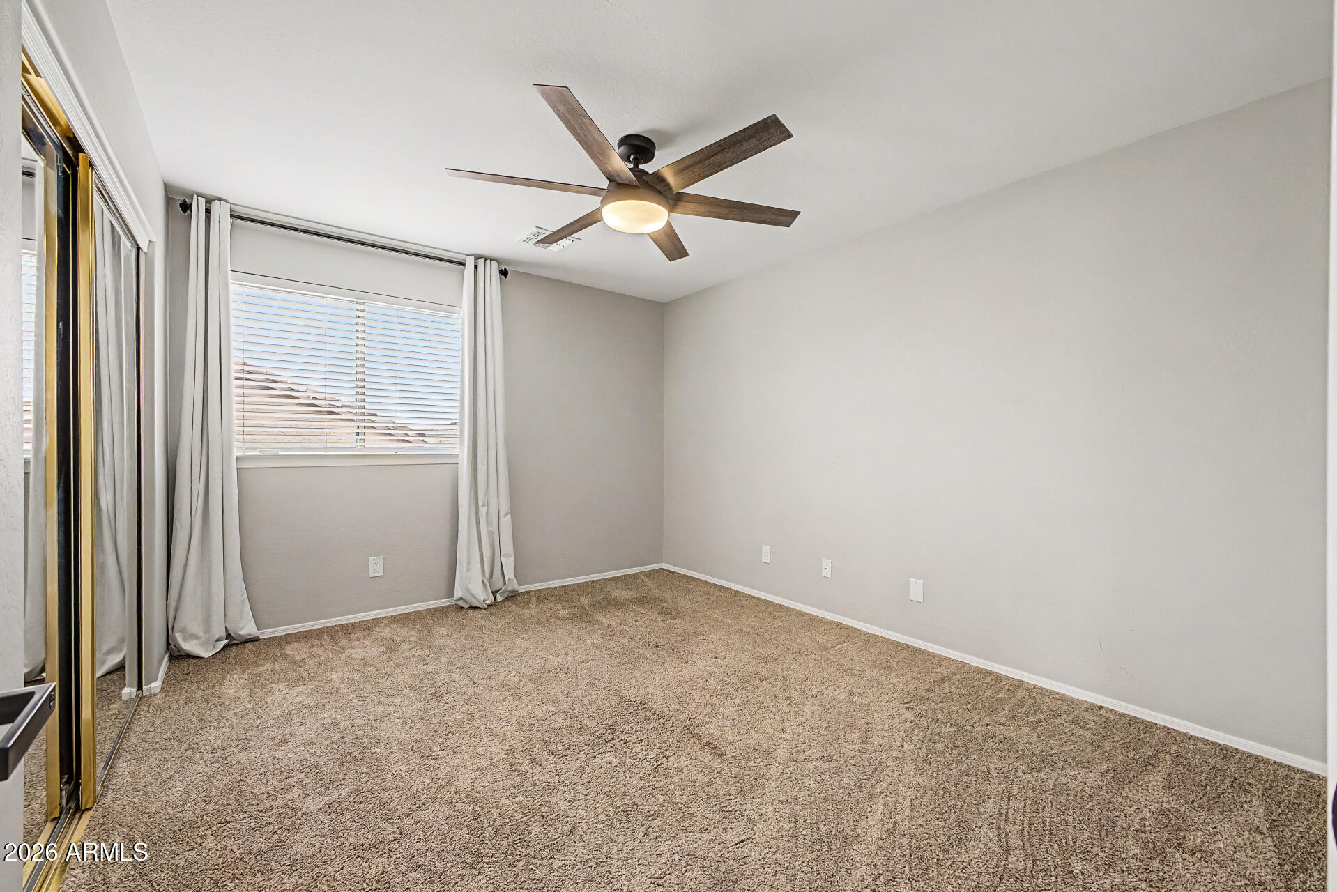 VALENCIA GROVES - Residential