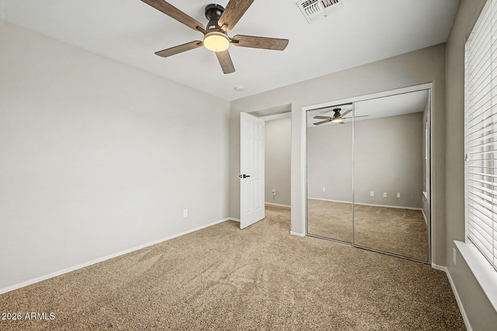 VALENCIA GROVES - Residential