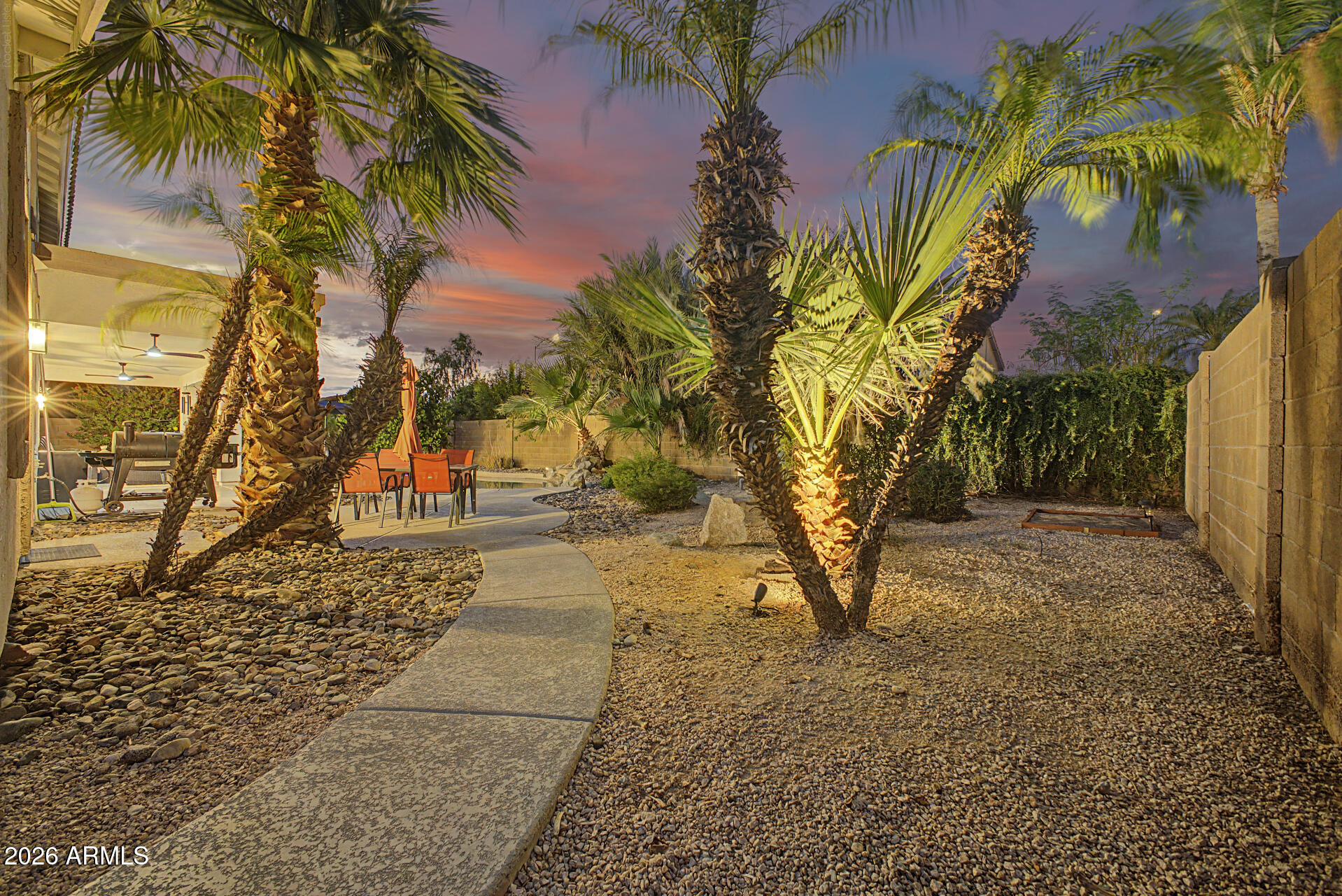VALENCIA GROVES - Residential