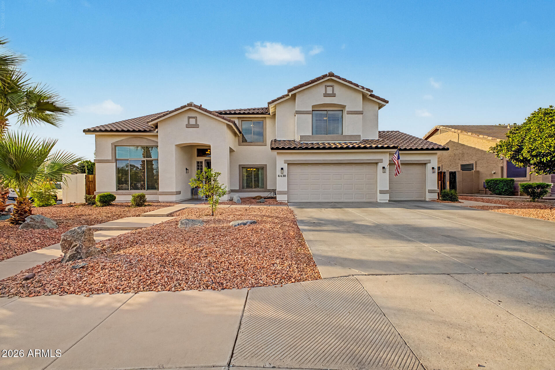 VALENCIA GROVES - Residential