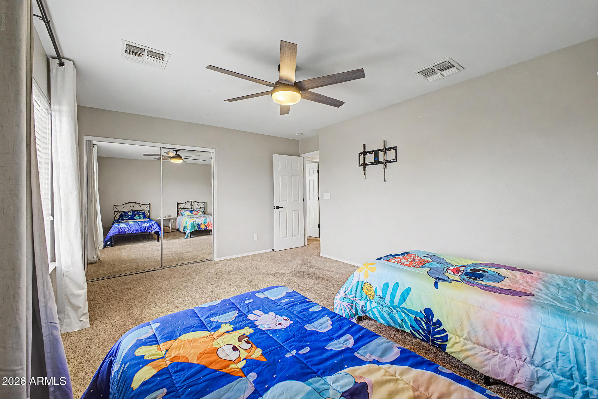 VALENCIA GROVES - Residential