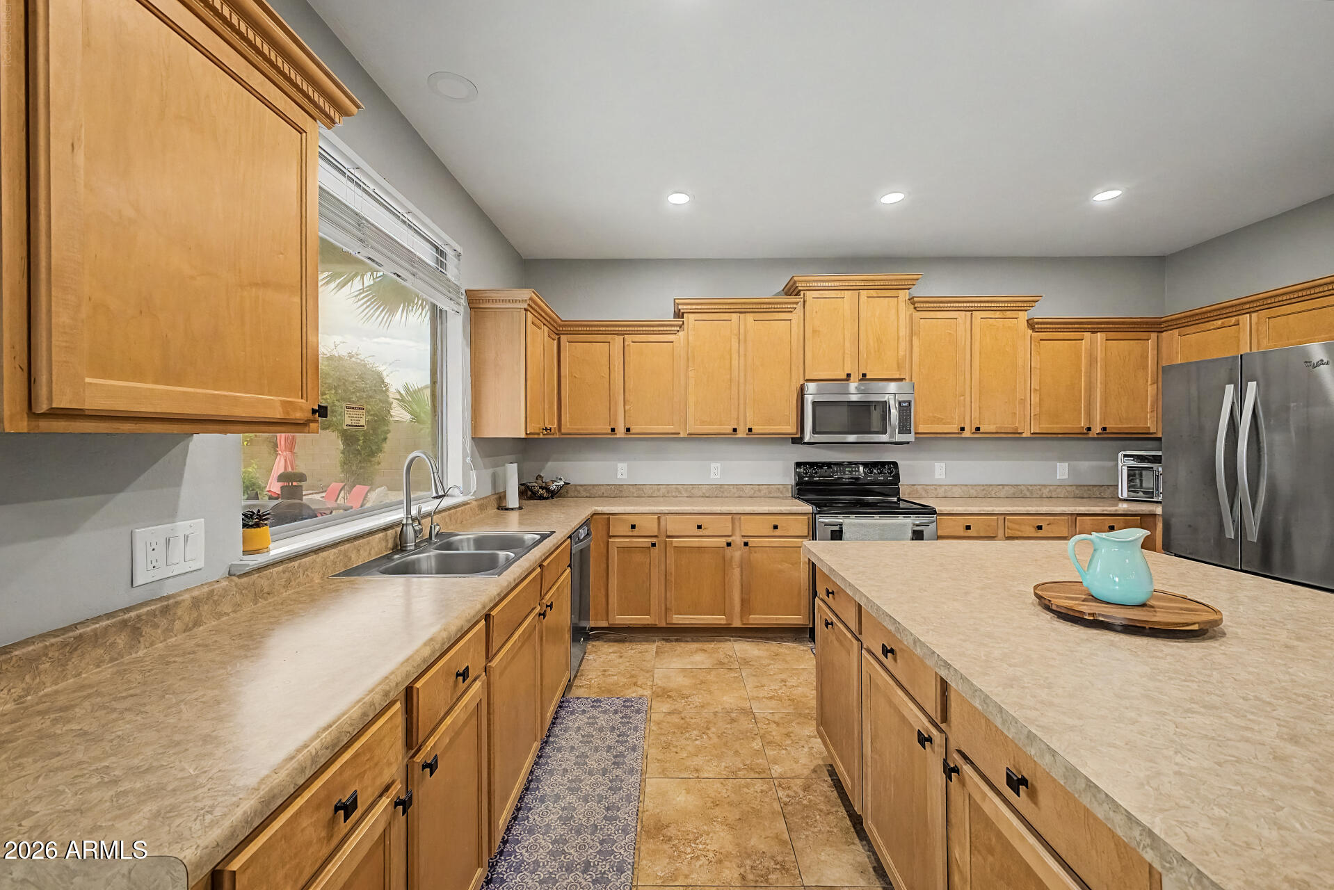 VALENCIA GROVES - Residential