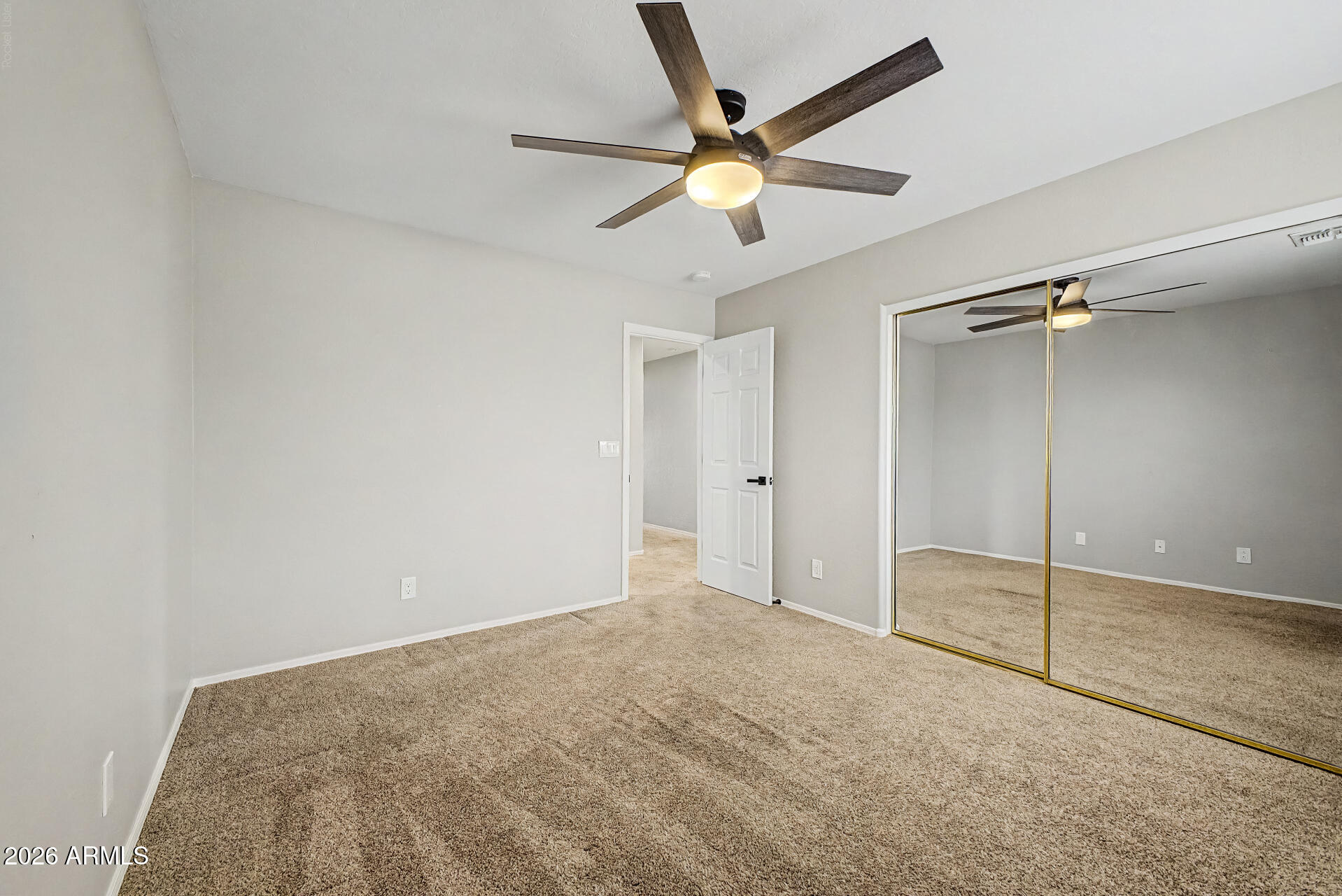 VALENCIA GROVES - Residential
