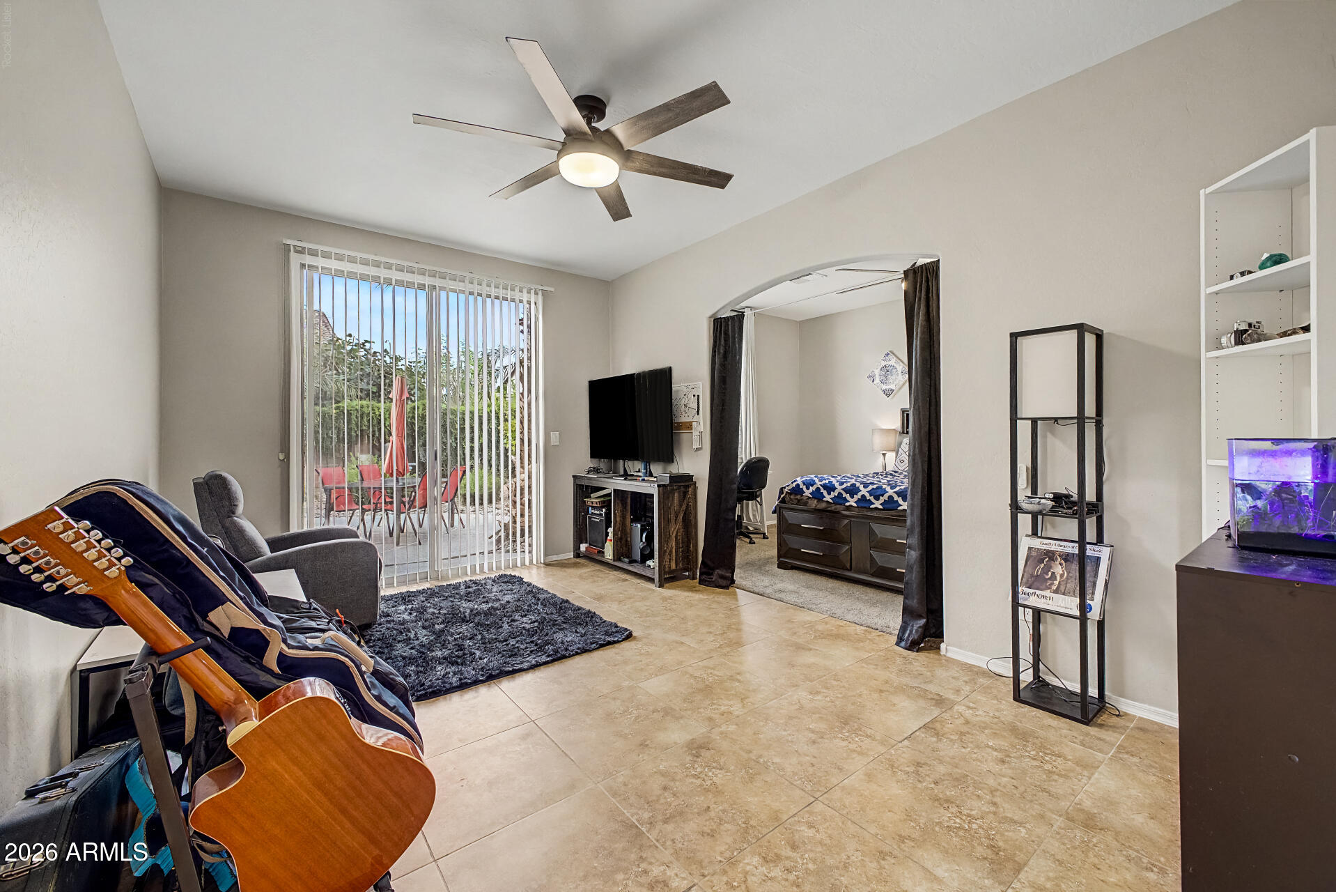 VALENCIA GROVES - Residential