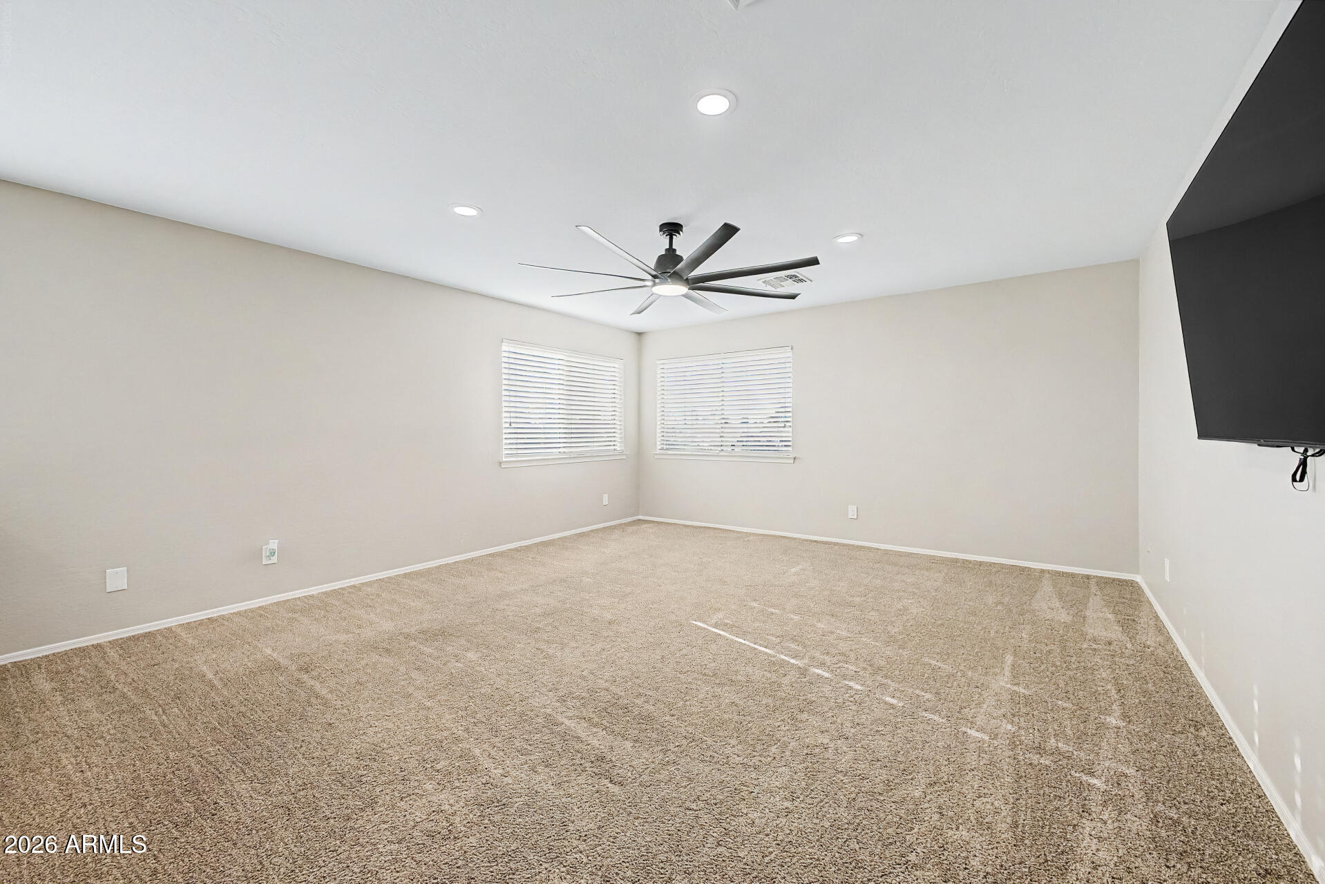 VALENCIA GROVES - Residential