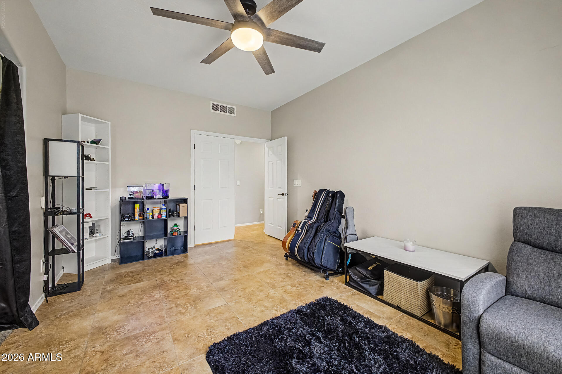 VALENCIA GROVES - Residential