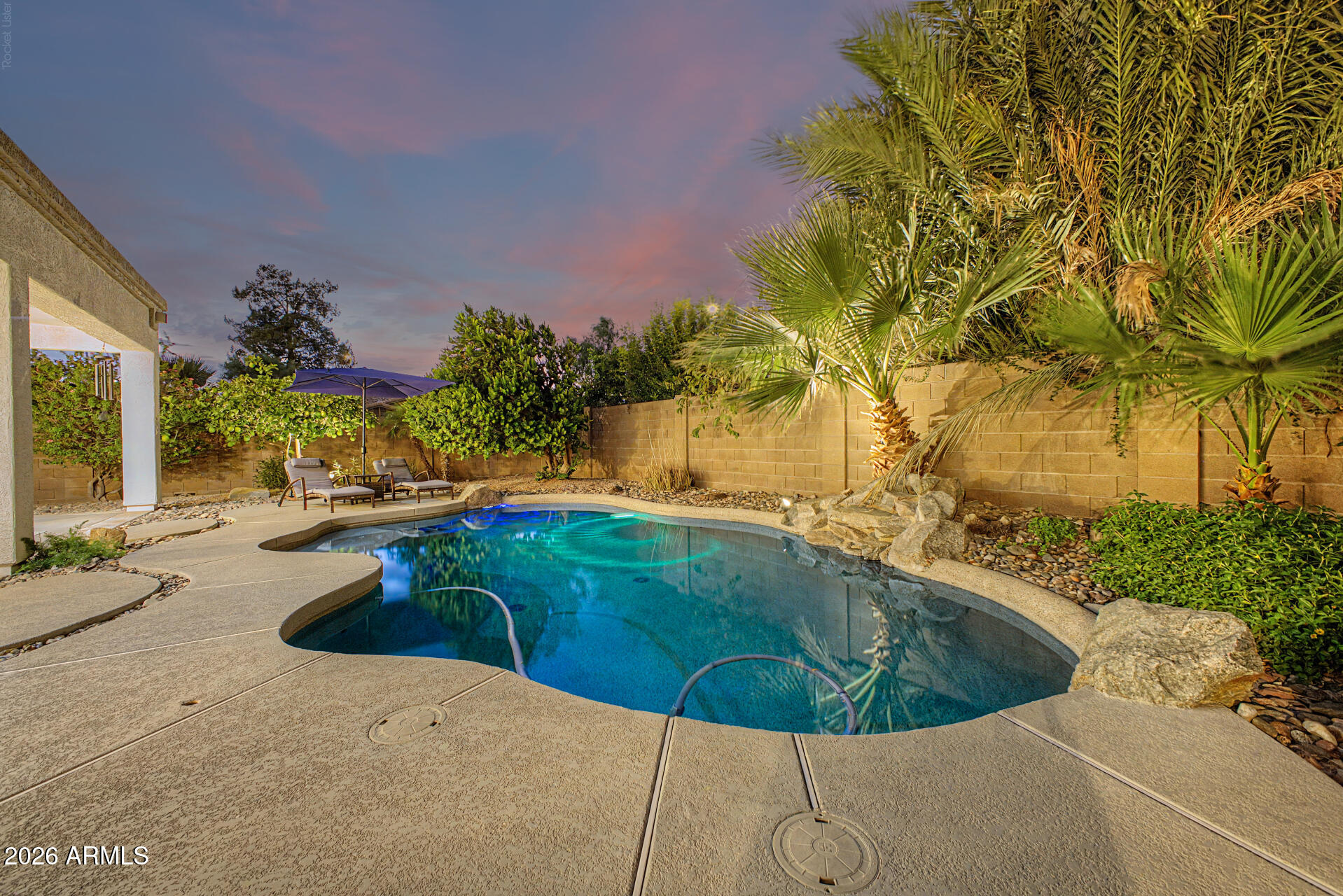 VALENCIA GROVES - Residential