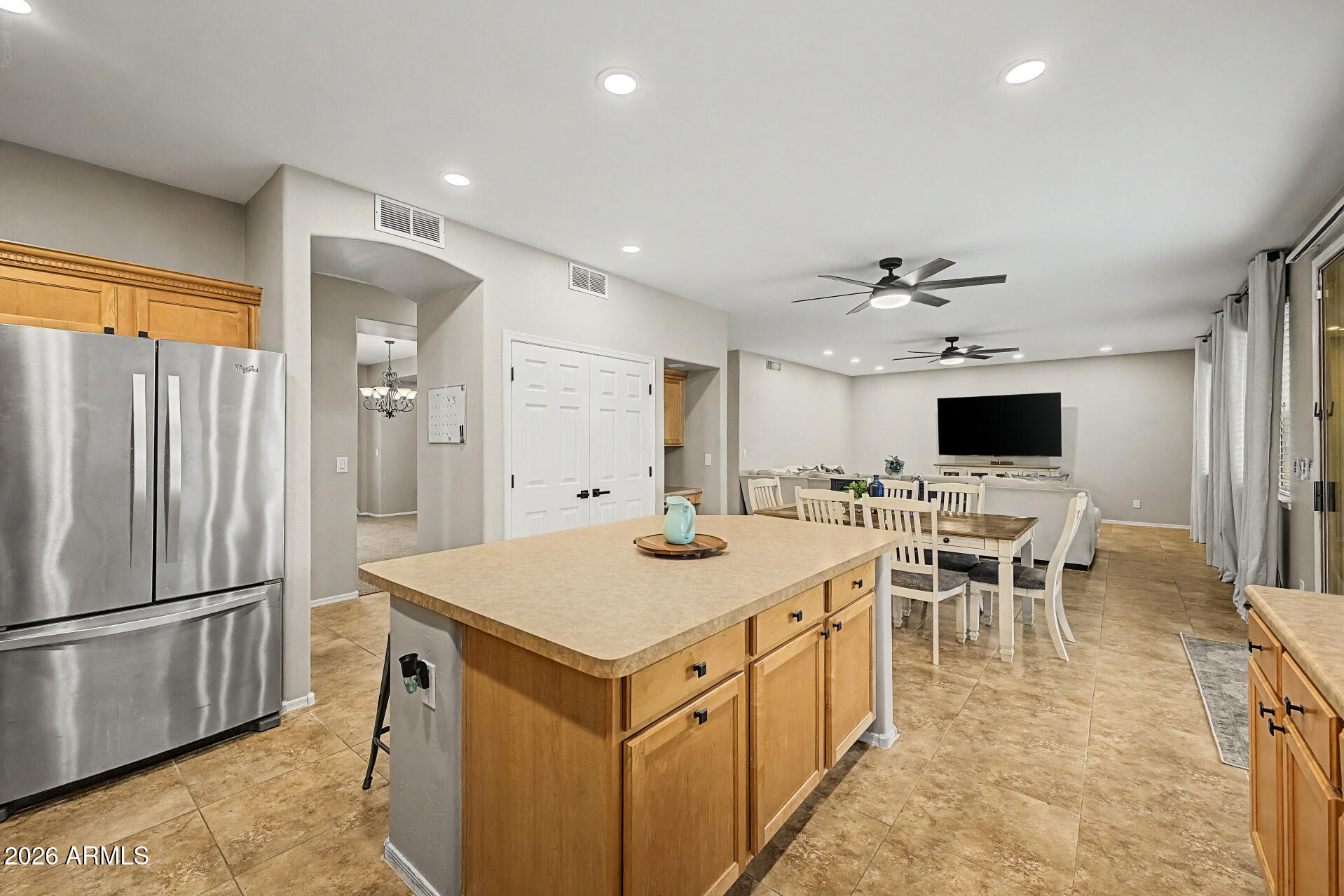 VALENCIA GROVES - Residential