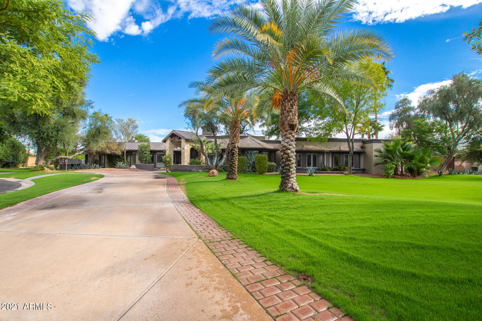 CAMELBACK COUNTRY ESTATES UNIT 1 LOTS 1 THRU 23 25 - Residential