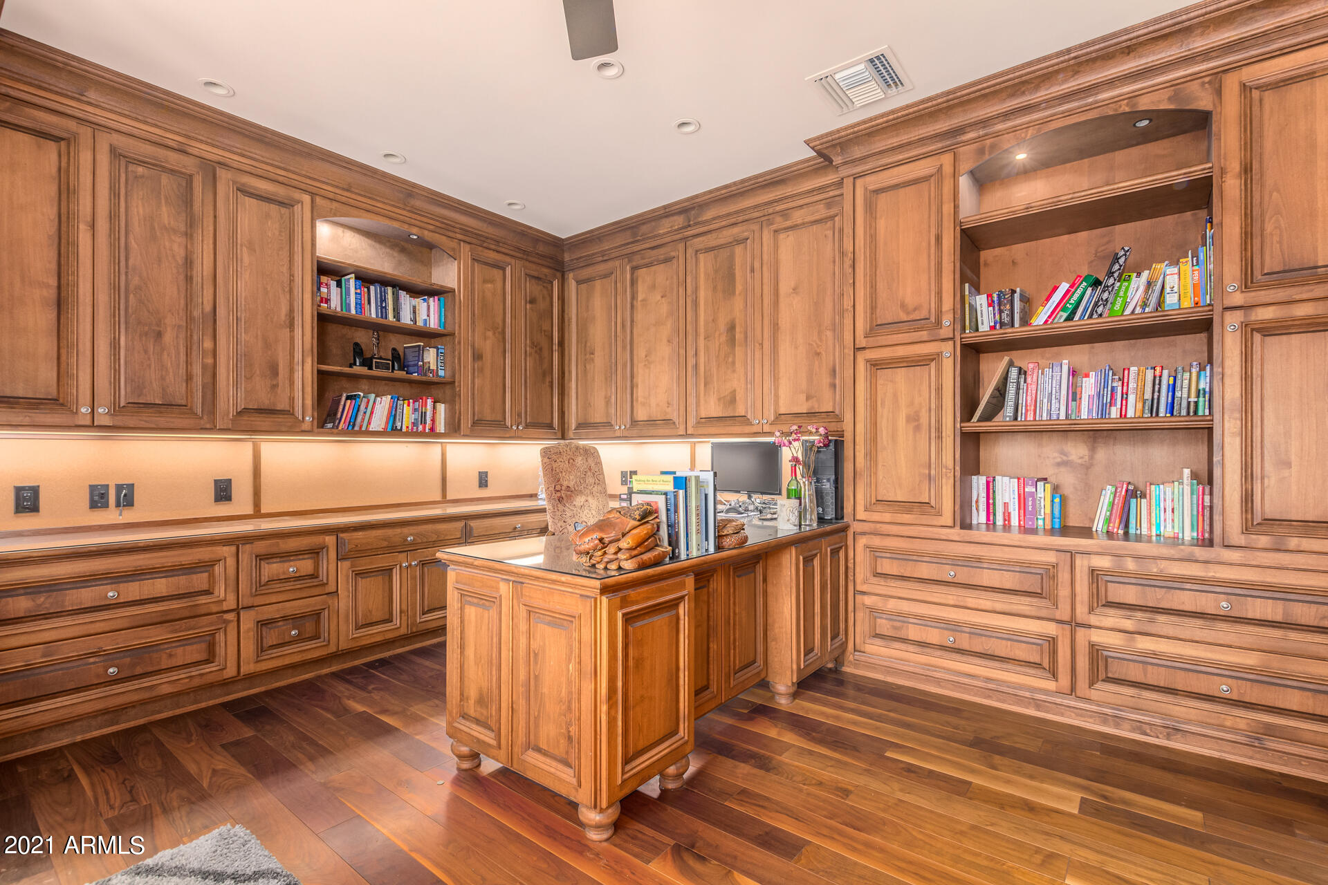CAMELBACK COUNTRY ESTATES UNIT 1 LOTS 1 THRU 23 25 - Residential