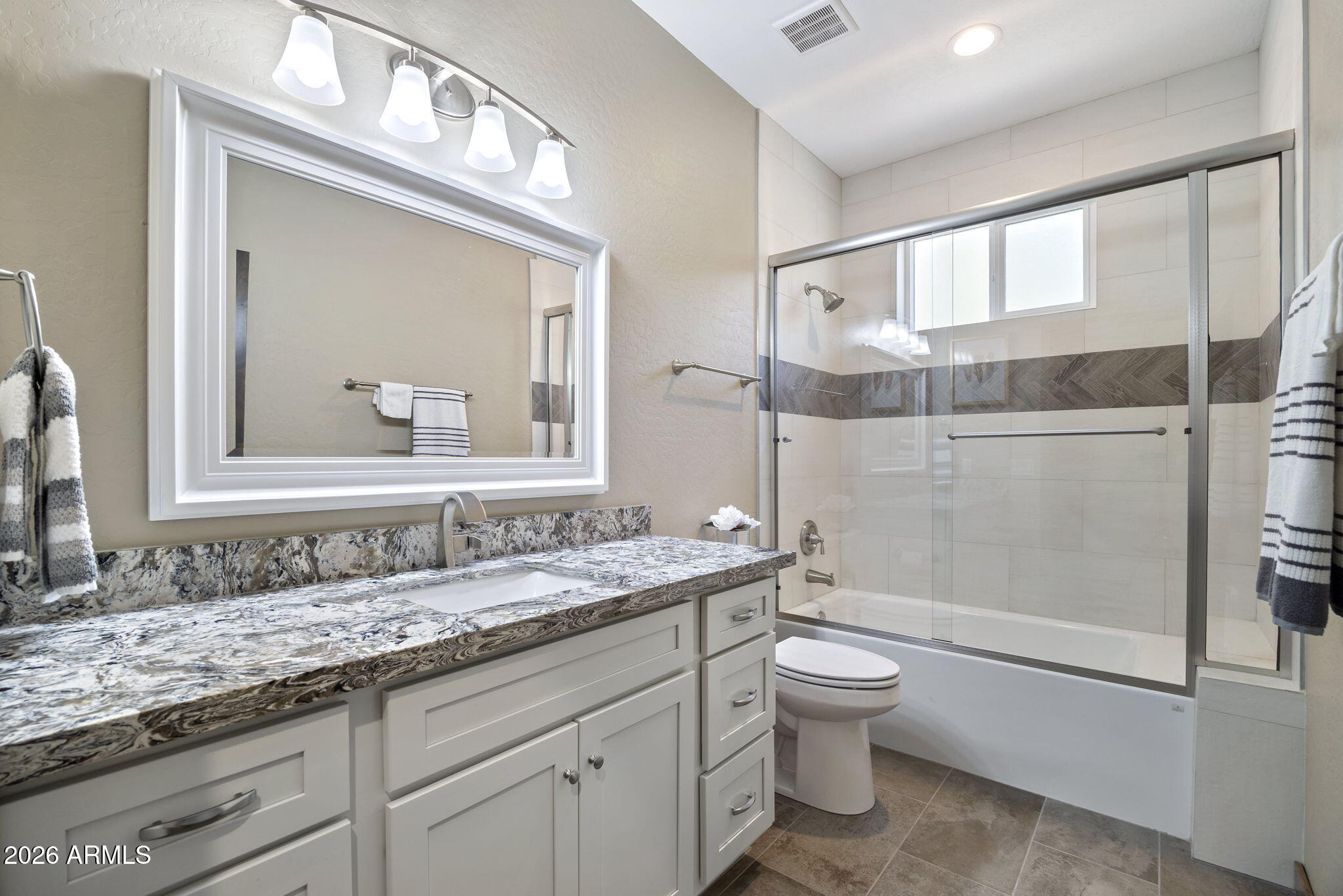 MOUNTAIN GATE UNIT 1 - Residential