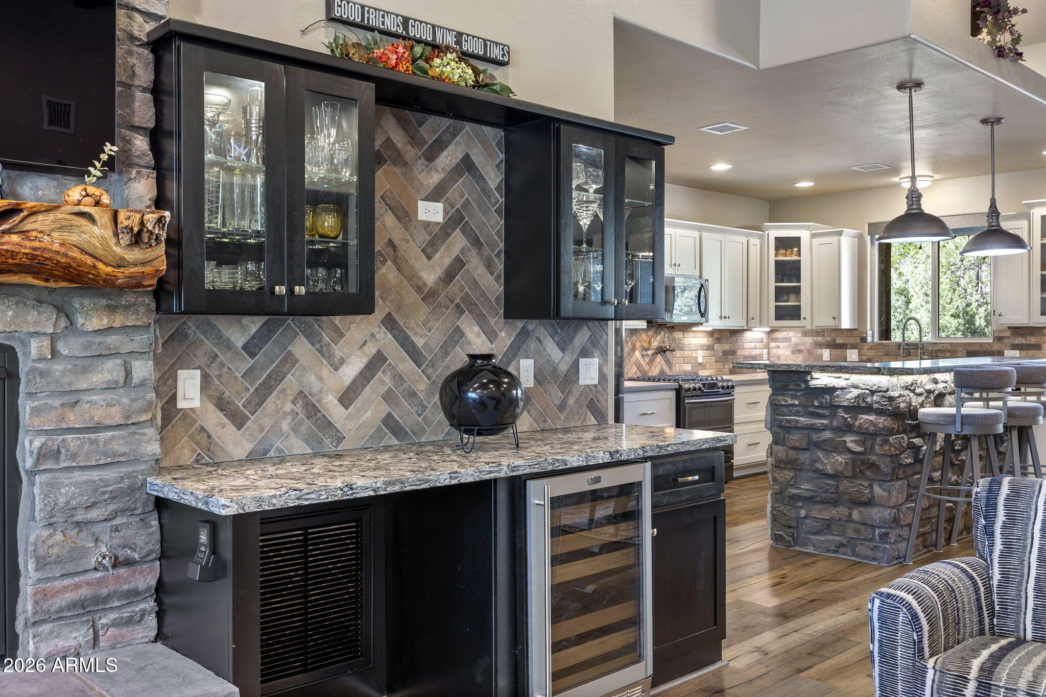 MOUNTAIN GATE UNIT 1 - Residential
